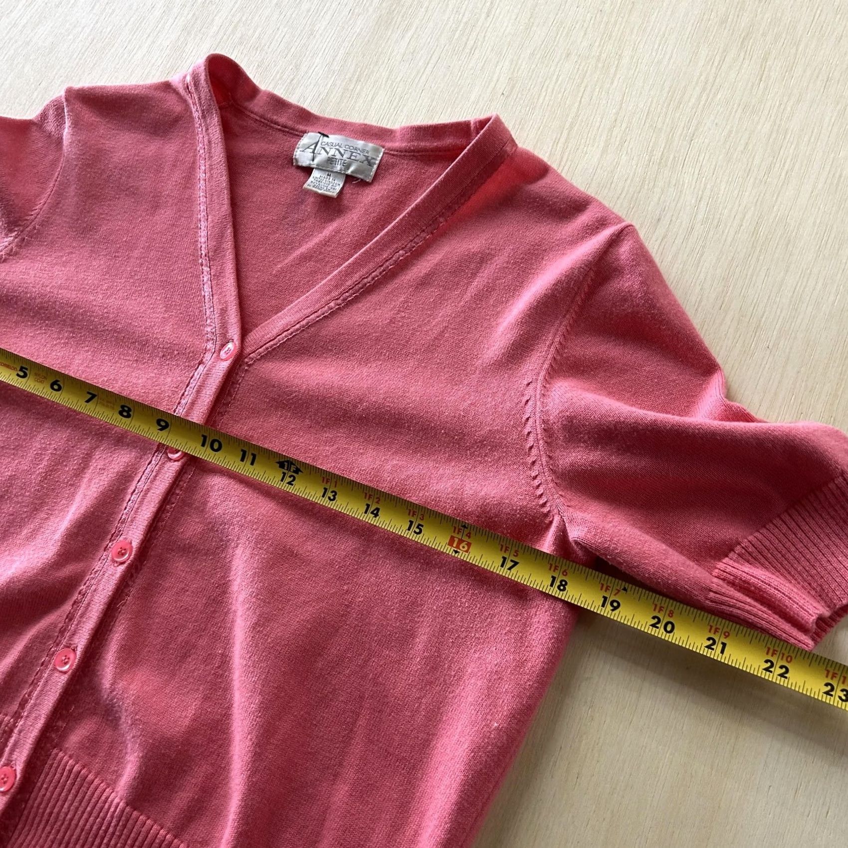 Vintage VINTAGE Casual Corner Annex Sweater Women Petite Medium Pink V Neck Cardigan Top Size M / US 6-8 / IT 42-44 - 4 Thumbnail