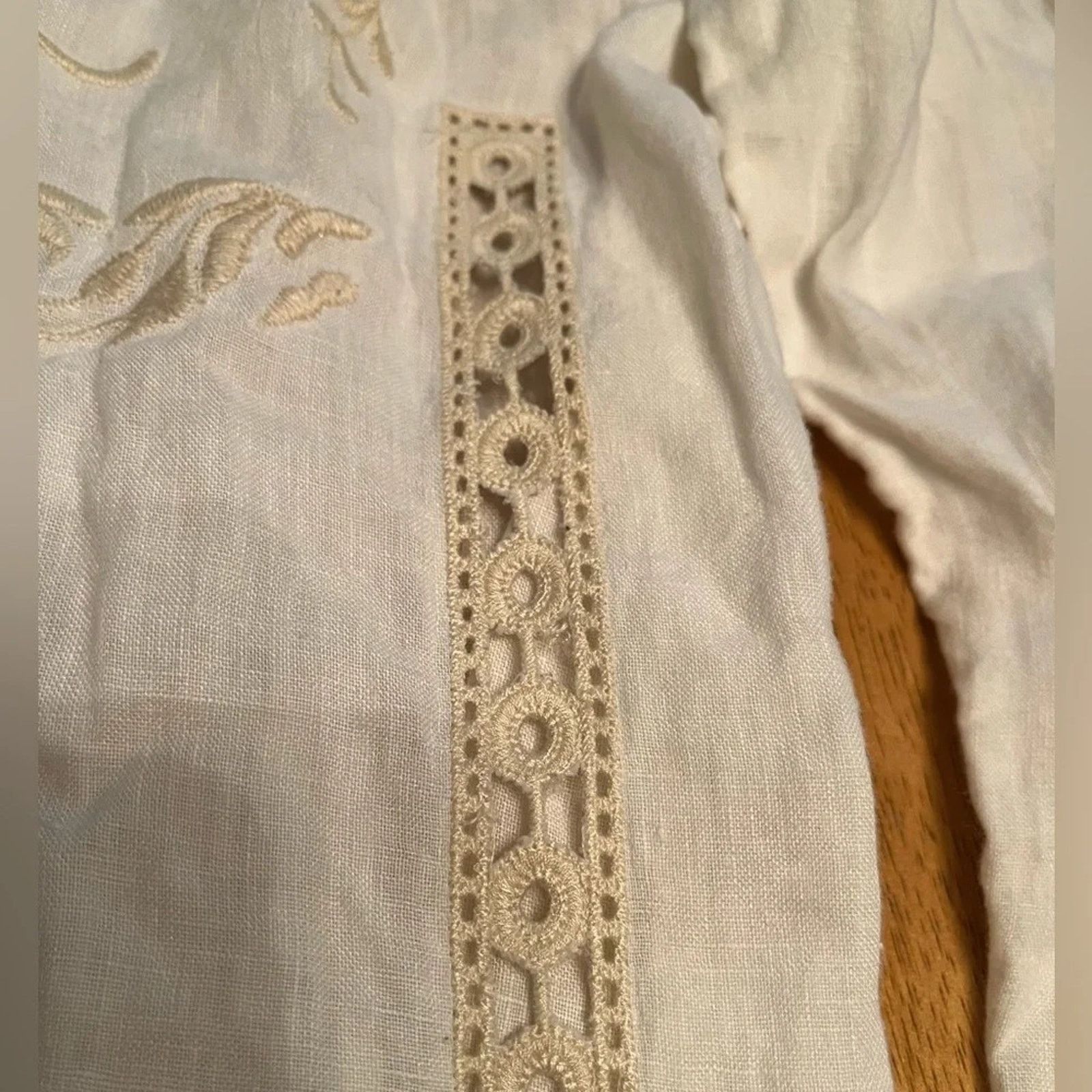 J. Jill J Jill 100% linen, long sleeved embroidered blouse, size Med Size M / US 6-8 / IT 42-44 - 8 Thumbnail