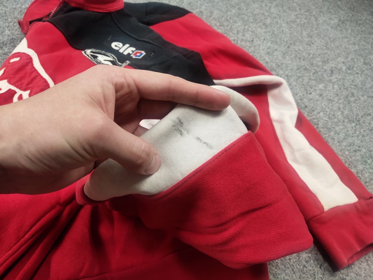 Red Bull Vintage Red Bull Fuel Arai Engine Zip Racing Sweatshirt Y2K Size US M / EU 48-50 / 2 - 16 Thumbnail