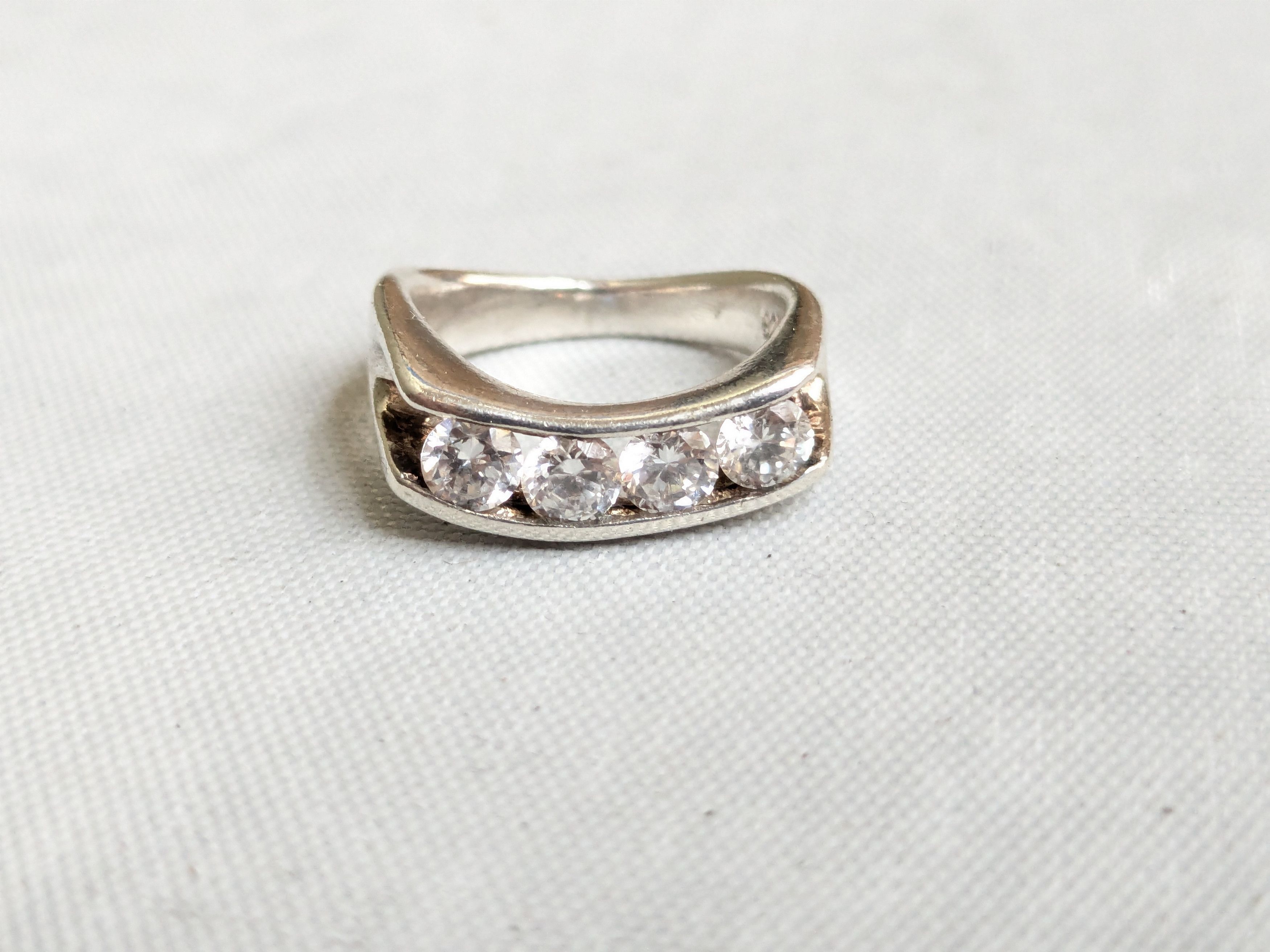 Jewelry Sterling Silver Ring CZ Channel Size 5 Clear Size ONE SIZE - 6 Thumbnail