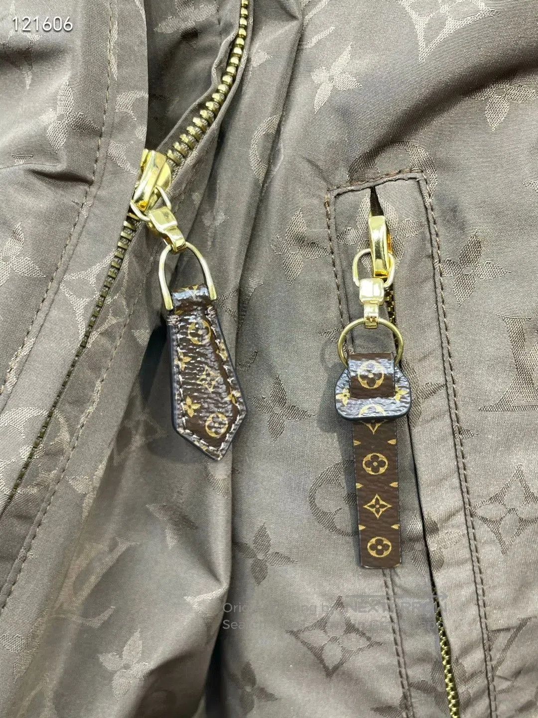 Louis Vuitton LV Classic Monogram Print Jacket. Size XXS / US 00 / IT 34 - 4 Thumbnail