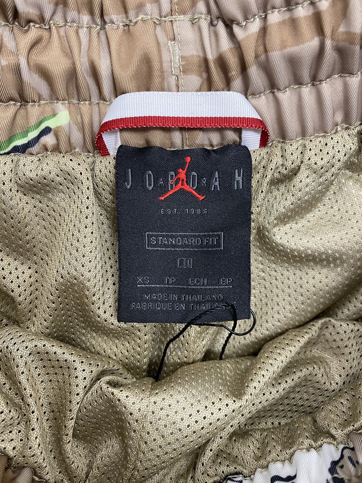 Jordan Brand × Travis Scott Travis Scott Cactus Jack x Jordan Pool Short Khaki Size US 28 / EU 44 - 3 Thumbnail
