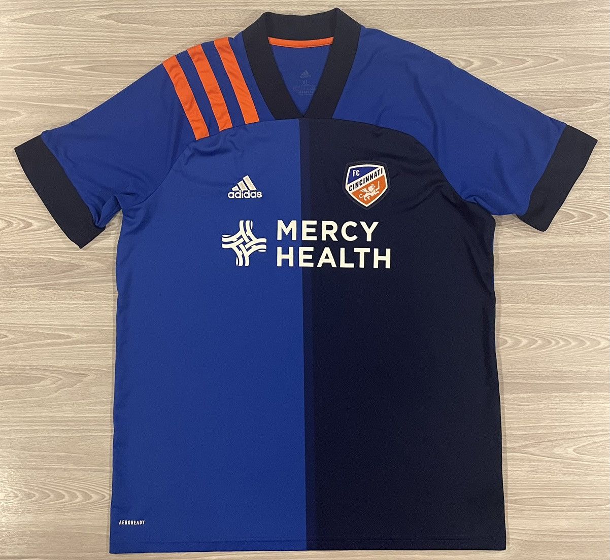 Adidas 2019 FC Cincinnati MLS Soccer Jersey Men's Size XL