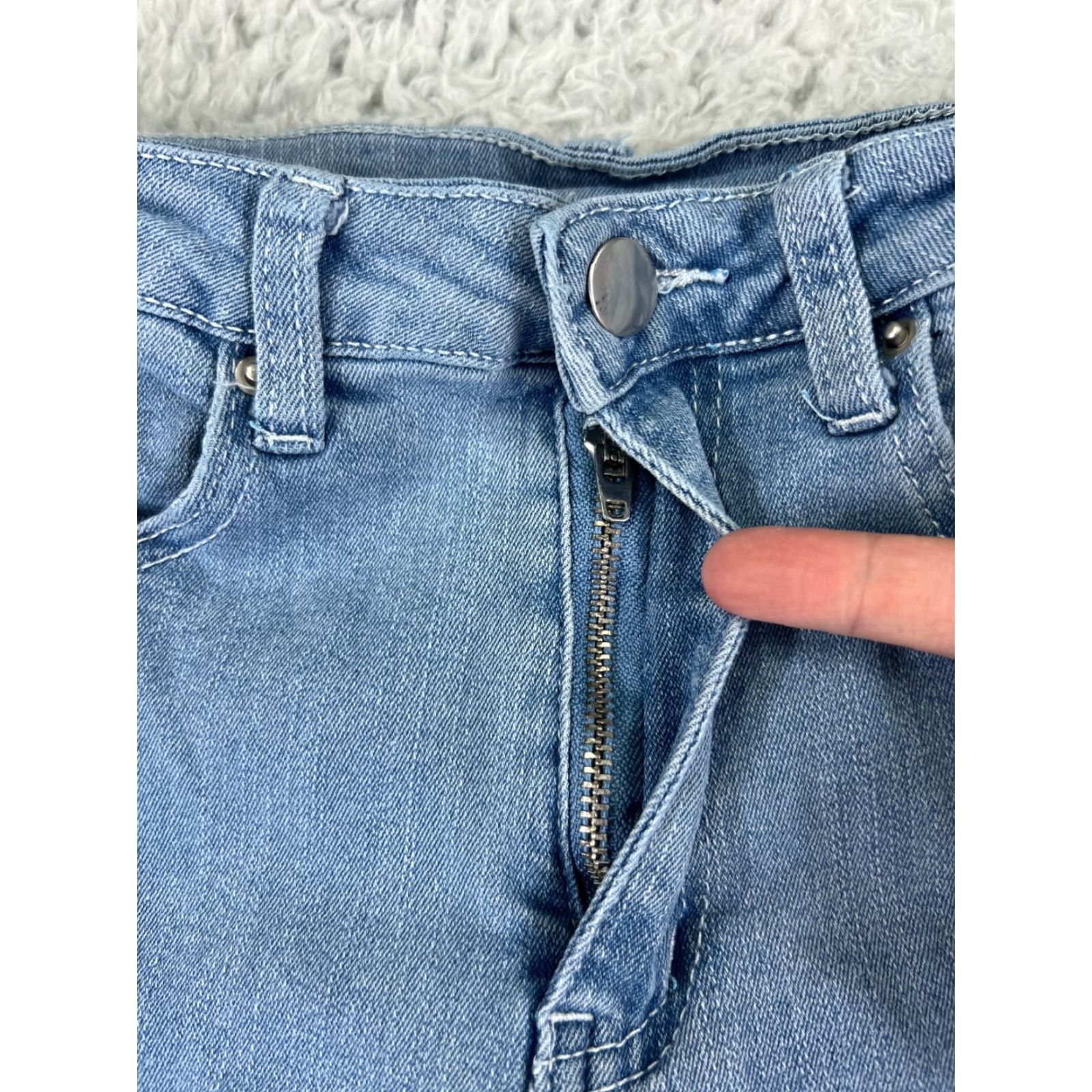 Shein SheIn Jeans Women's Juniors Medium Blue Denim Flared Raw Hem 22x31 5-Pocket Cotton Stretch Regular Zip Size 32" / US 10 / IT 46 - 5 Thumbnail