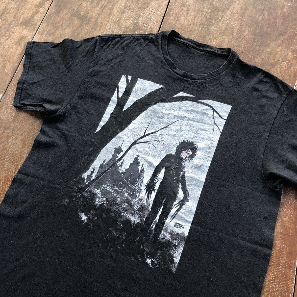 image of Movie Vintage Edward Scissorhands T Shirt in Black, Men's (Size Large)