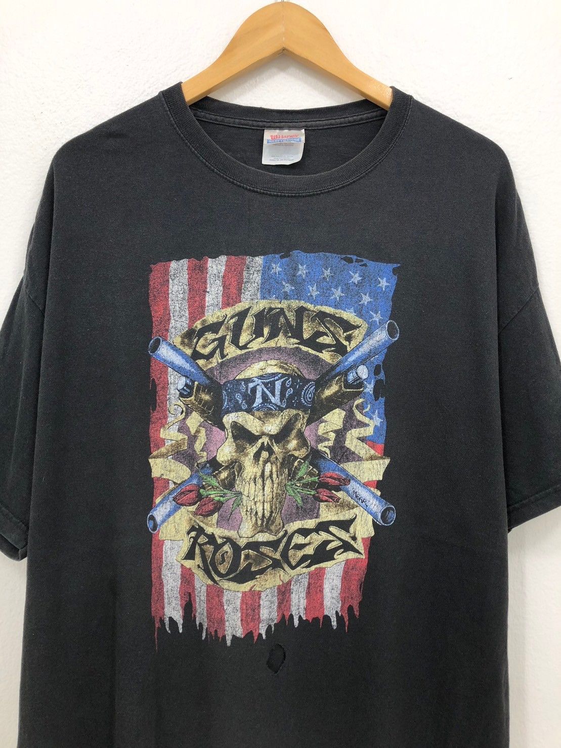 Vintage Vintage Gun N Roses shirt BN Size US XL / EU 56 / 4 - 1 Thumbnail