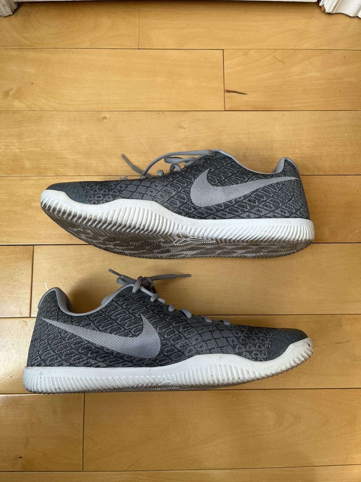 Nike Kobe mamba instinct pure platinum Size US 10.5 / EU 43-44 - 2 Thumbnail