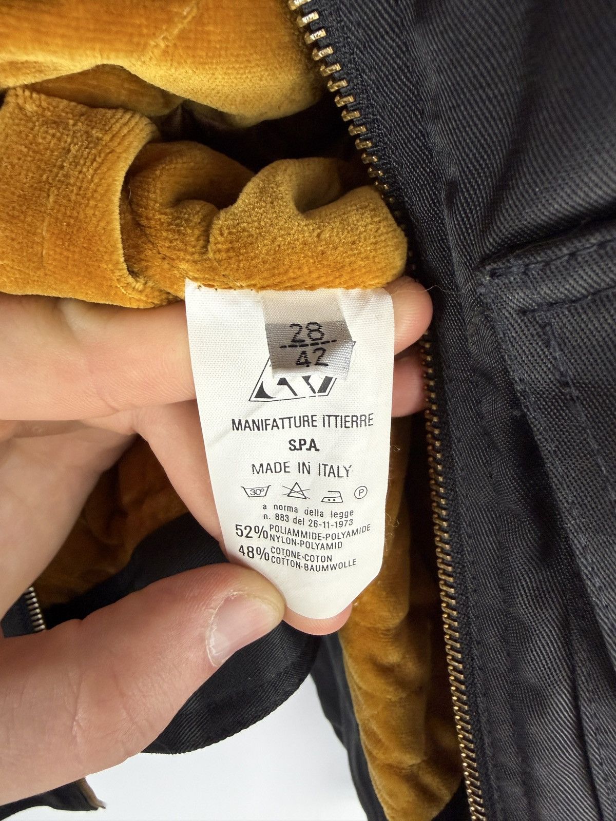 Versus Versace Black Versus Gianni Versace jacket with zip closure Size US S / EU 44-46 / 1 - 9 Thumbnail