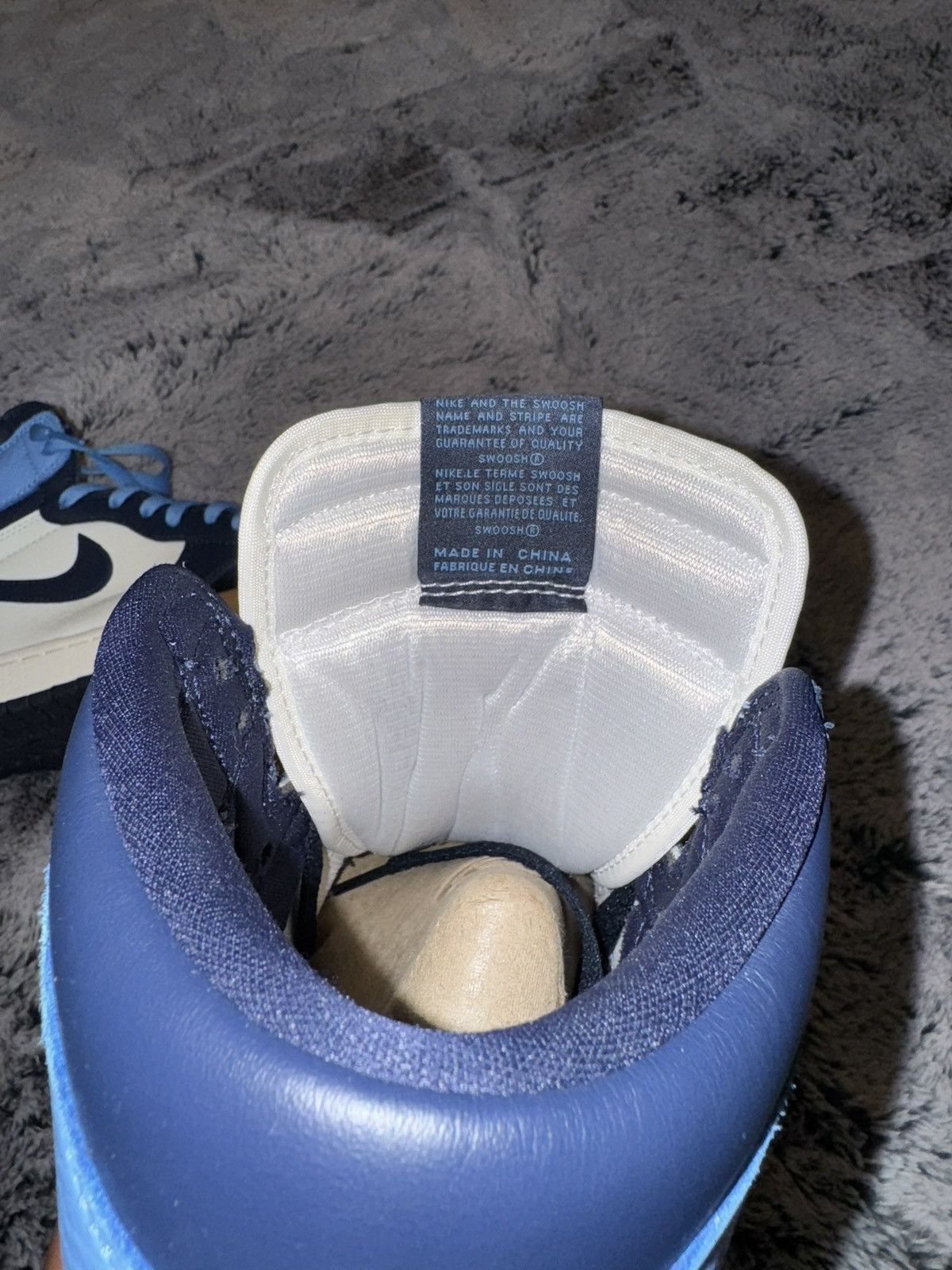Jordan Brand Jordan 1 Retro High Obsidian Size US 11 / EU 44 - 7 Thumbnail