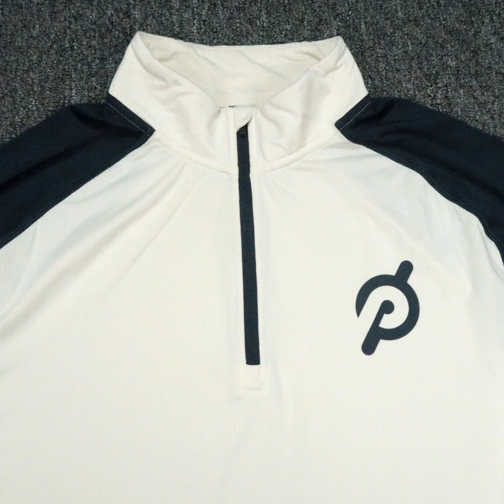 Rhone Rhone Pullover Mens Medium Cream Blue Quarter Zip Peloton Performance Athletic Size US M / EU 48-50 / 2 - 2 Thumbnail