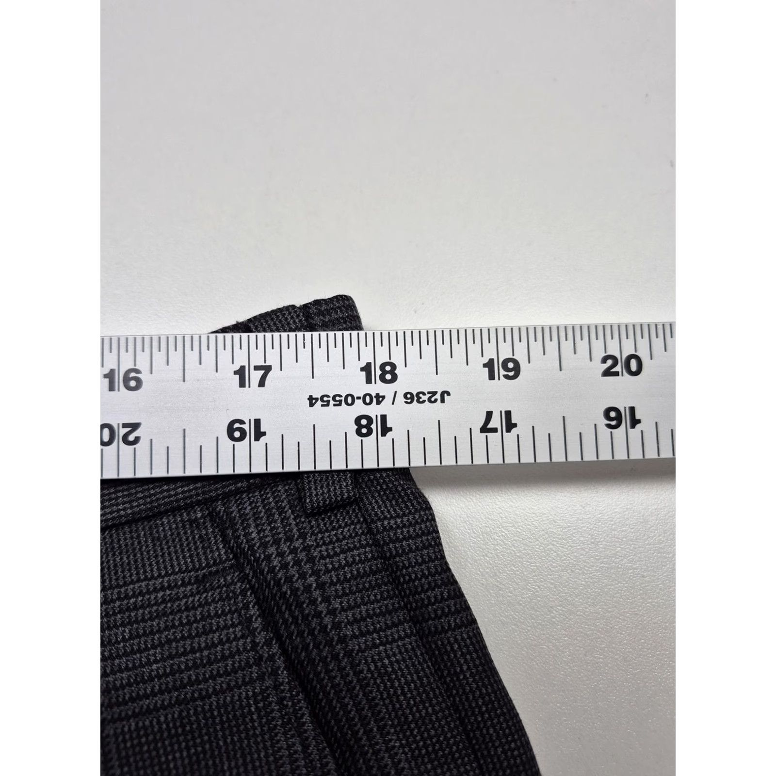 Brooks Brothers VINTAGE Brooks Brothers 346 Dress Pants Mens 36x33 Gray Wool Cashmere Pleated Cuffed Size US 36 / EU 52 - 6 Thumbnail