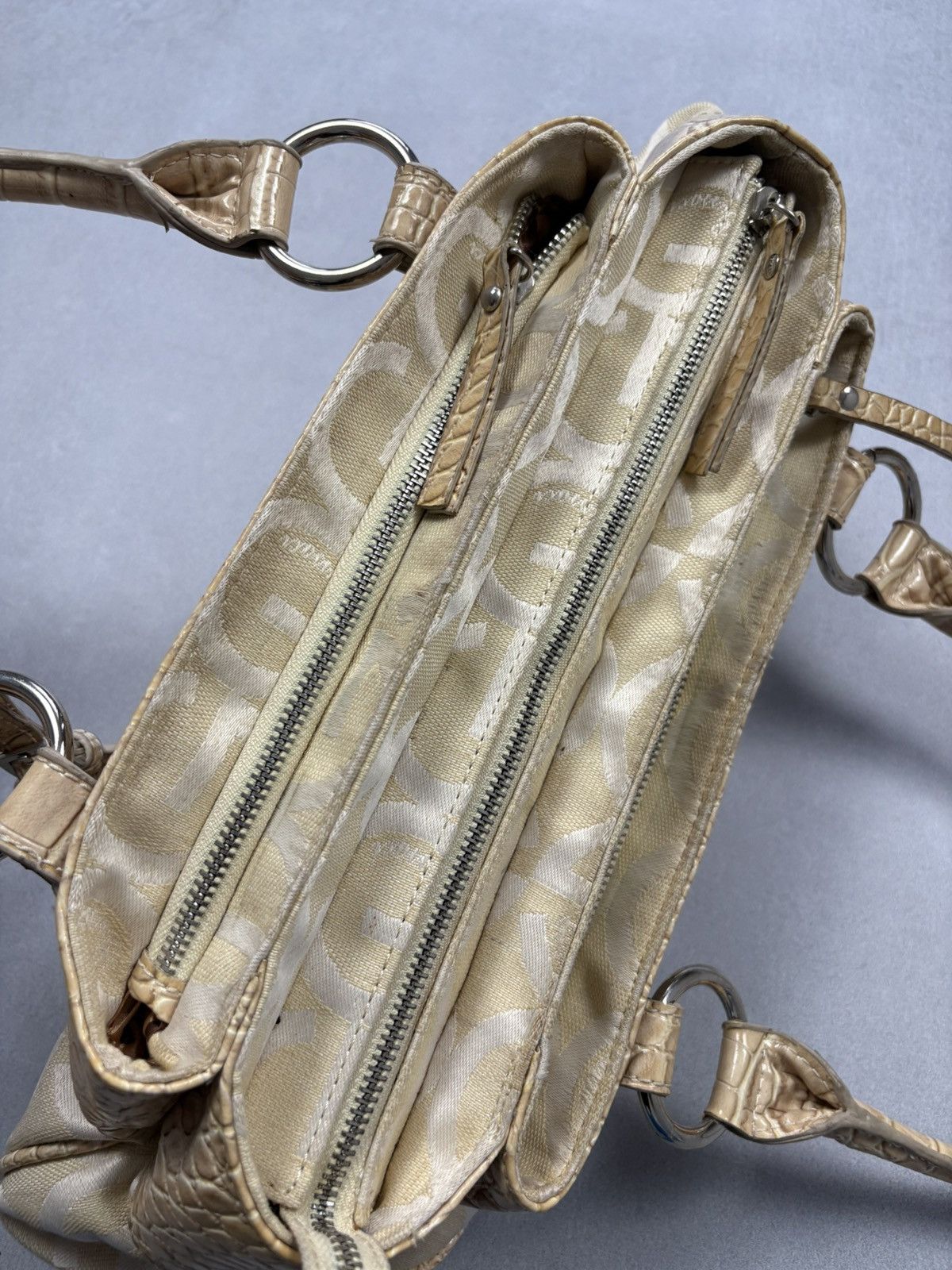 Designer Y2K Gussaci Rare Monogram Logo Faux Croc Handle Bag 2000s Size ONE SIZE - 6 Thumbnail