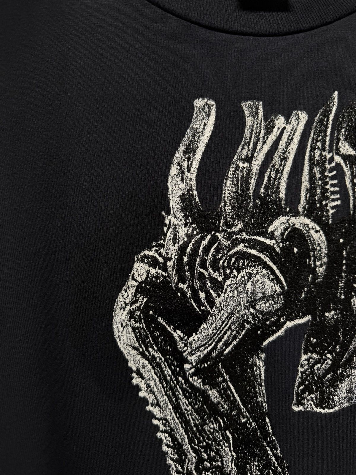 Vintage Vintage 90’s Alien Movie T-Shirt Vtg Rare AVP Promo Medium Size US M / EU 48-50 / 2 - 3 Thumbnail