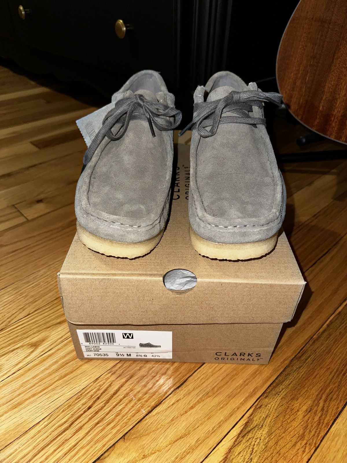 Grey orders suede clarks wallabees