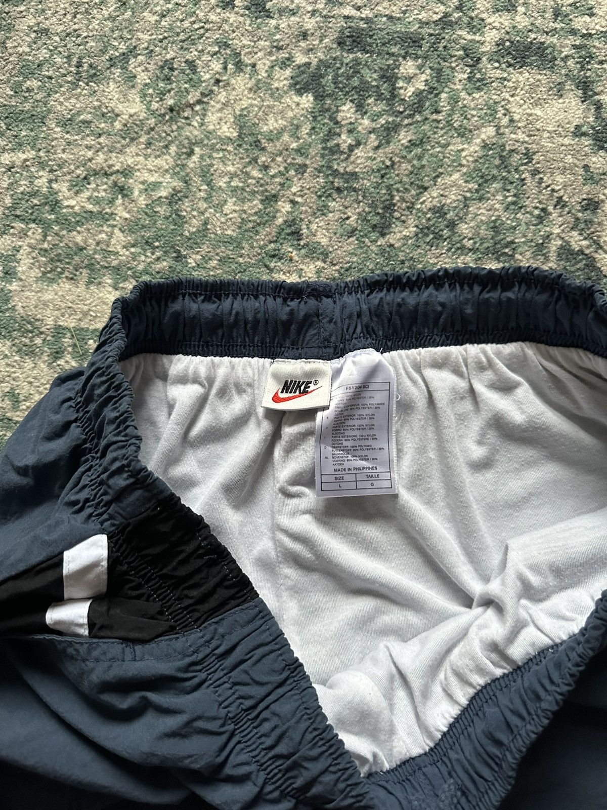 Nike VINTAGE NIKE SWOOSH TN NYLON TRACK PANTS Y2K L Size US 34 / EU 50 - 5 Thumbnail