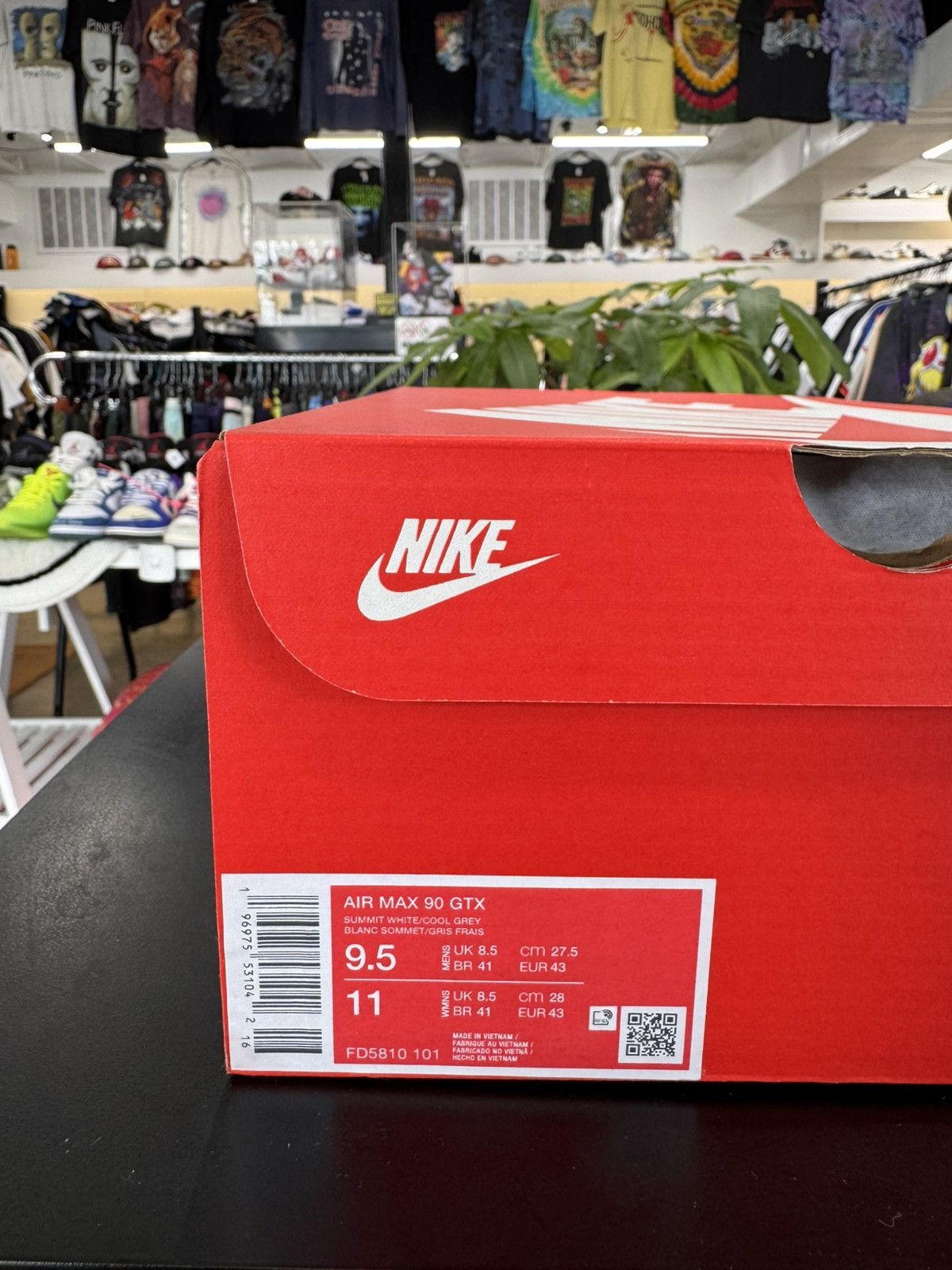 Nike Nike Air Max 90 Gore-Tex Infrared Size 9.5 (2024) Size US 9.5 / EU 42-43 - 11 Thumbnail
