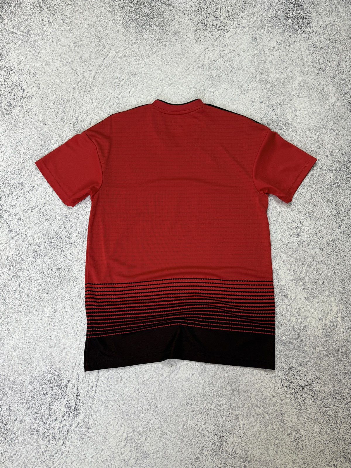 Adidas ADIDAS MANCHESTER UNITED 2018/19 HOME FOOTBALL SHIRT JERSEY Size US S / EU 44-46 / 1 - 8 Thumbnail