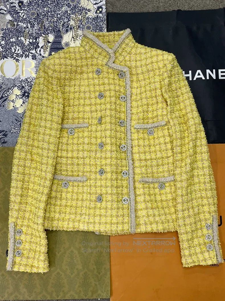 Chanel Chanel Yellow stand-up collar diamond button jacket Size XS / US 0-2 / IT 36-38 - 1 Thumbnail