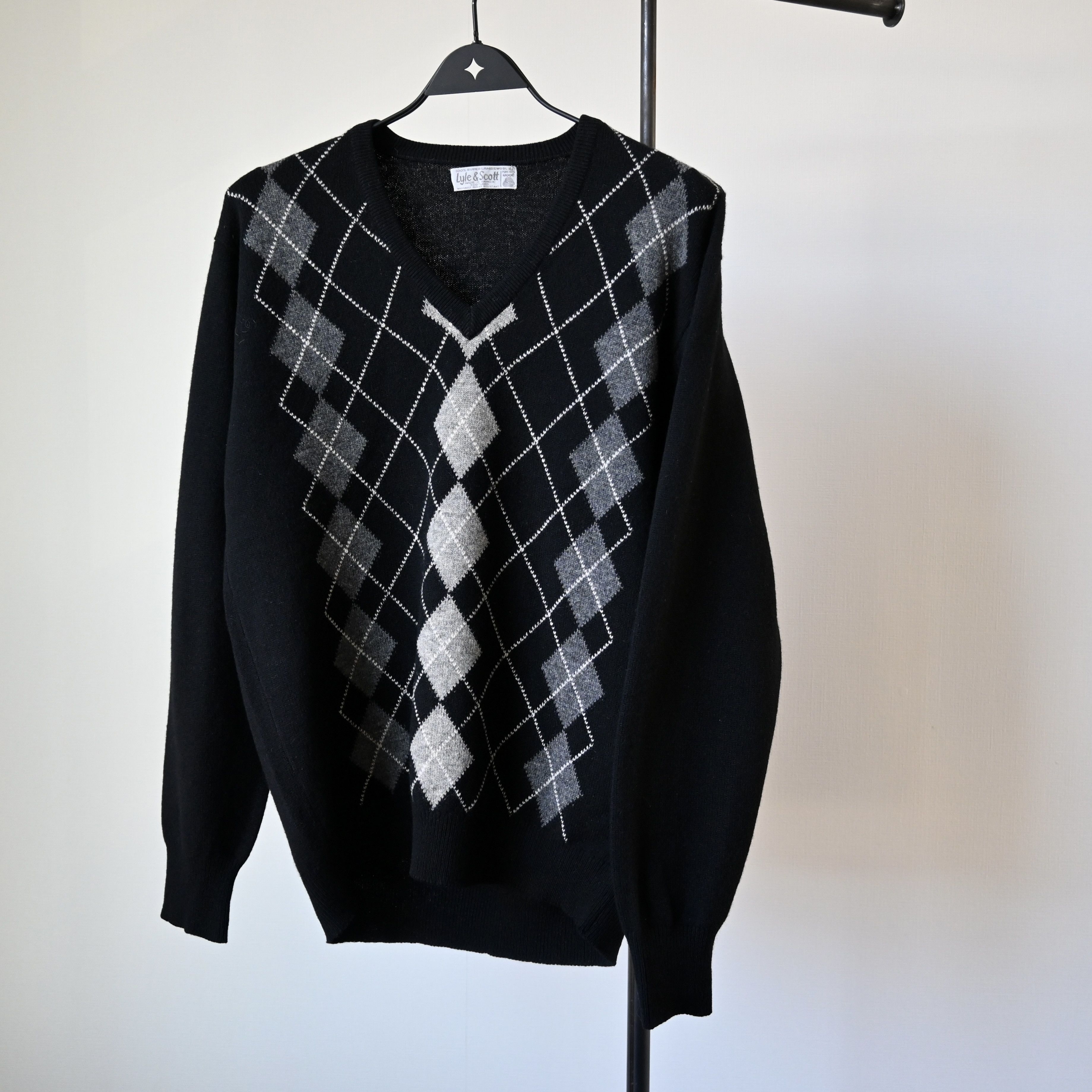Lyle & Scott VTG Lyle&Scott monochrome argyle sweater, made in Scotland Size US M / EU 48-50 / 2 - 10 Thumbnail