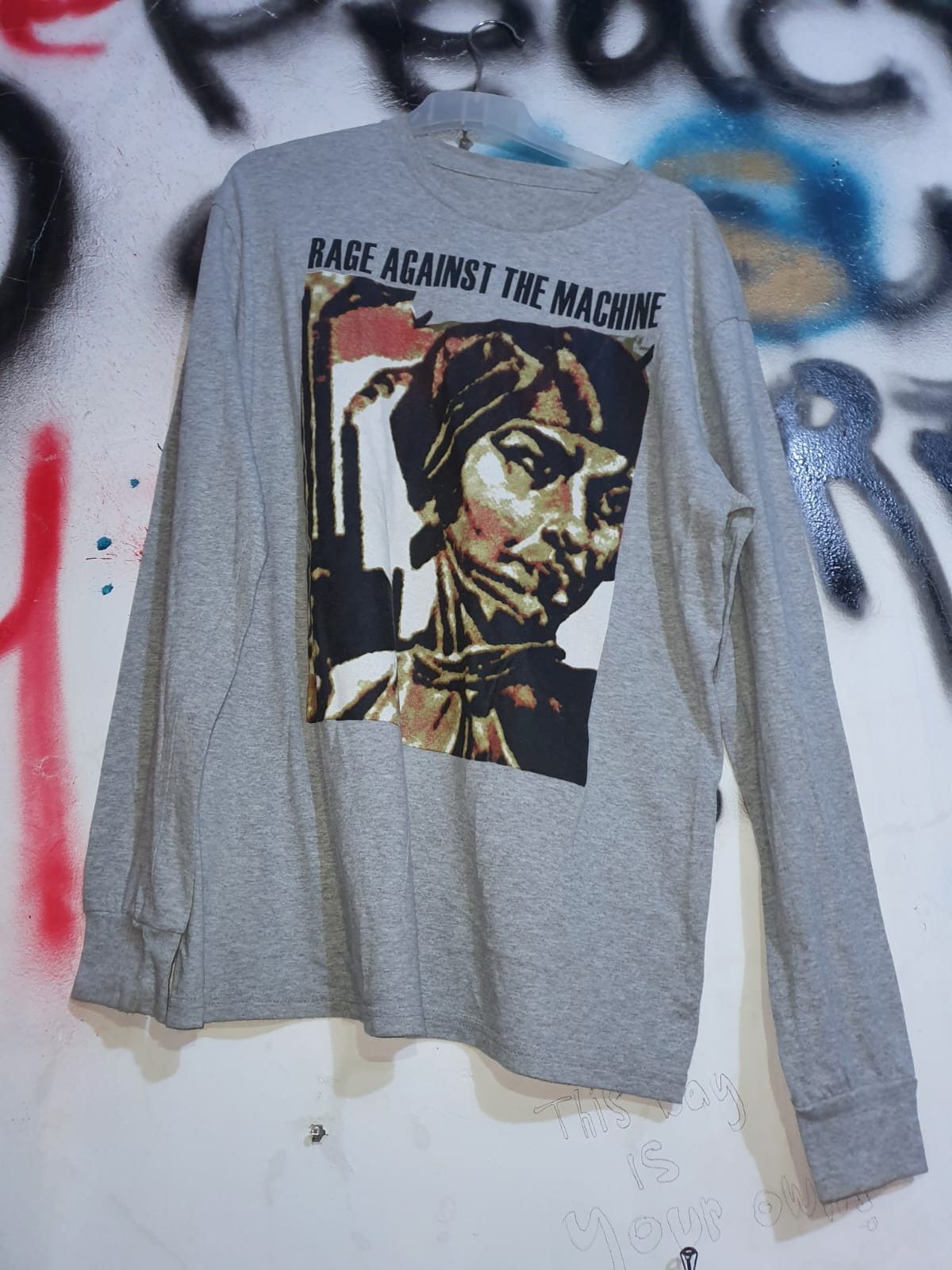 Band Tees × Vintage Longsleeve Rage Against the Machine L Size US L / EU 52-54 / 3 - 1 Thumbnail