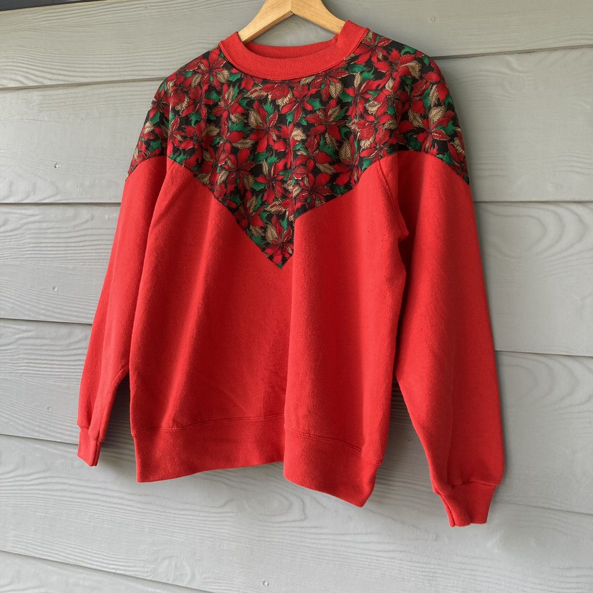 Vintage 90s Hanes Activewear Red Sweatshirt Size L Made In USA Size L / US 10 / IT 46 - 3 Thumbnail
