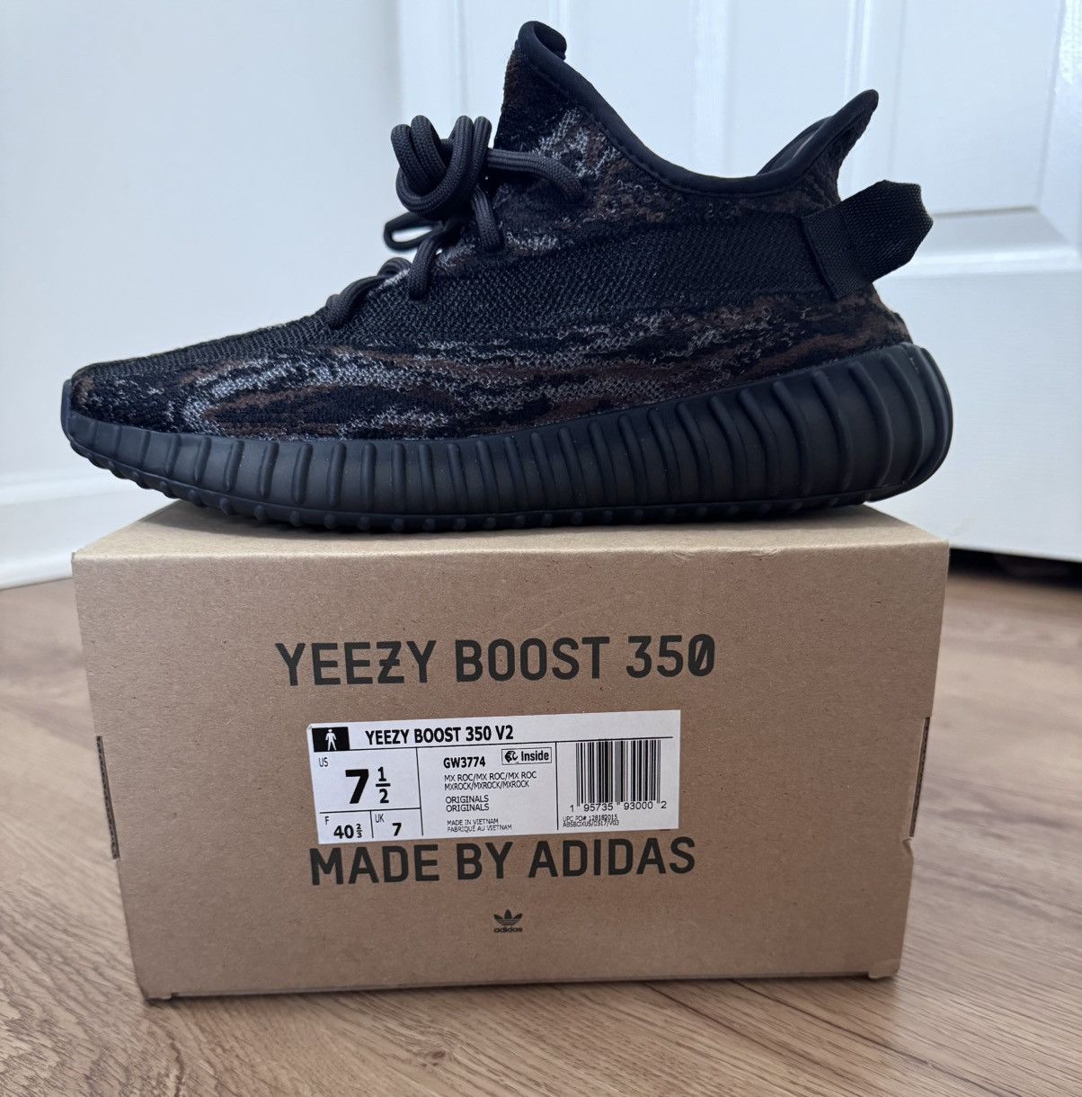 Adidas Adidas Yeezy Boost 350 V2 MX Rock Size US 7.5 / EU 40-41 - 14 Thumbnail