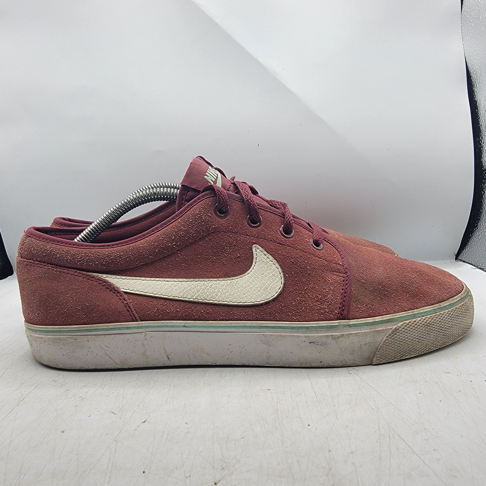 Nike Nike Toki Mens 11.5 Red Sneaker Shoes Walking Skateboarding Size US 11.5 / EU 44-45 - 13 Thumbnail