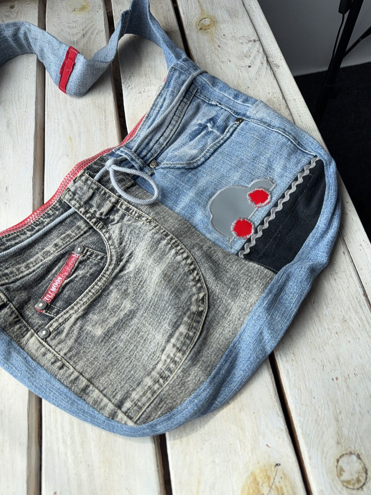 Designer × Japanese Brand × Vintage VNTG Y2K Patchwork Jean Bag Handmade Reworked Vintage RIRI Size ONE SIZE - 5 Thumbnail