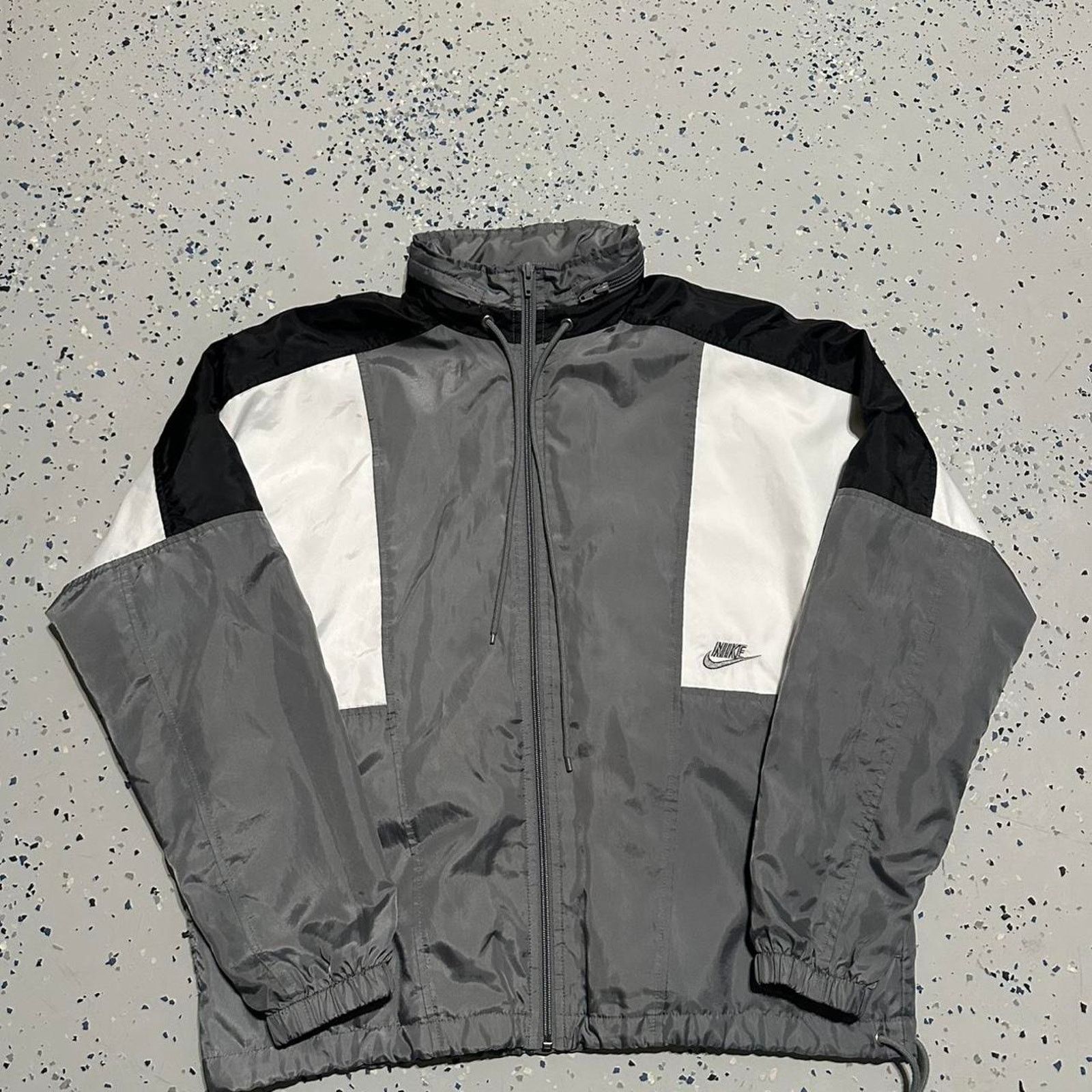 Nike Vintage 90s Like Nike Windbreaker Zip Up Jacket Size US M / EU 48-50 / 2 - 1 Thumbnail