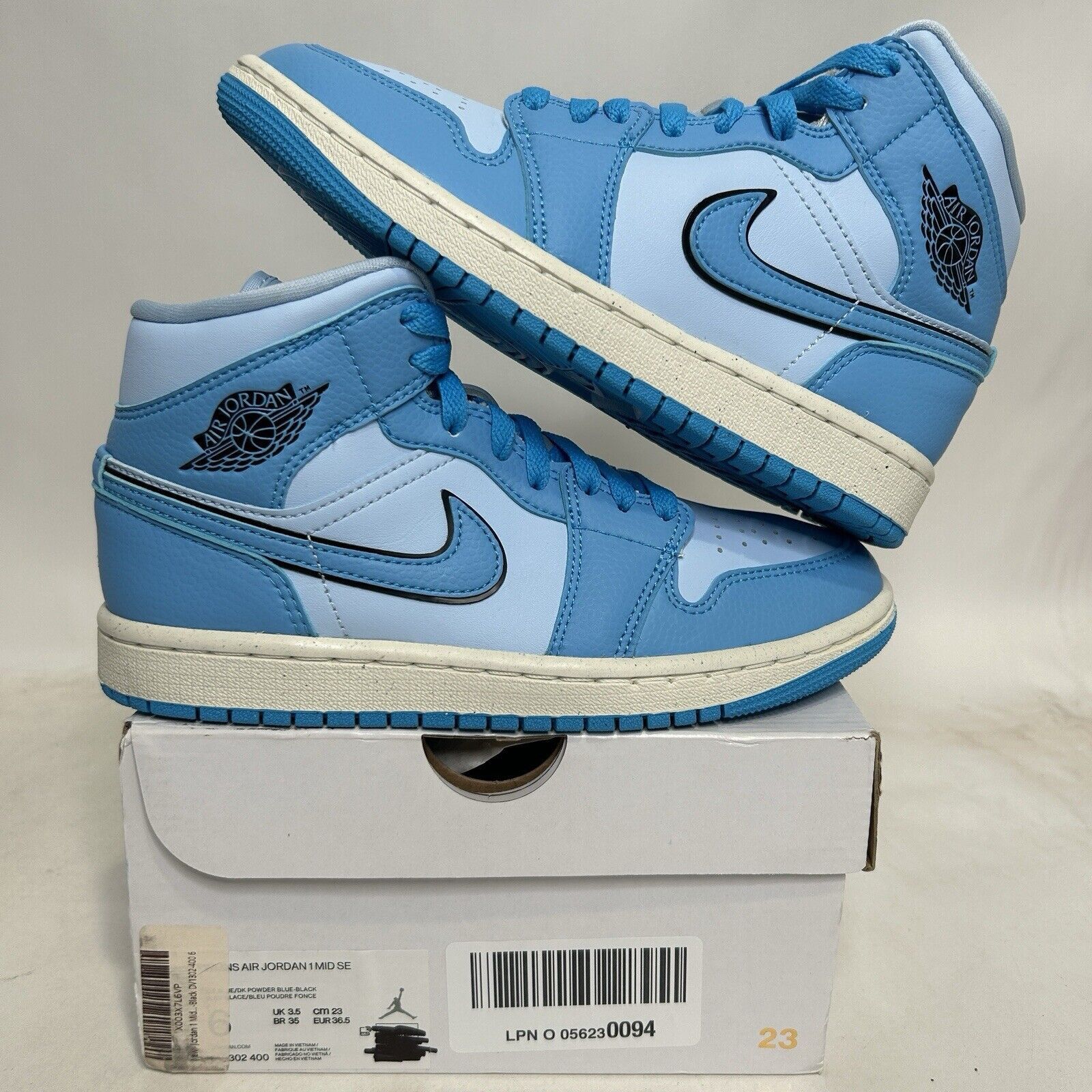 Nike Nike Shoes Air Jordan 1 Mid SE WMNS “Ice Blue” 2024 Size US 6 / IT 36 - 1 Thumbnail