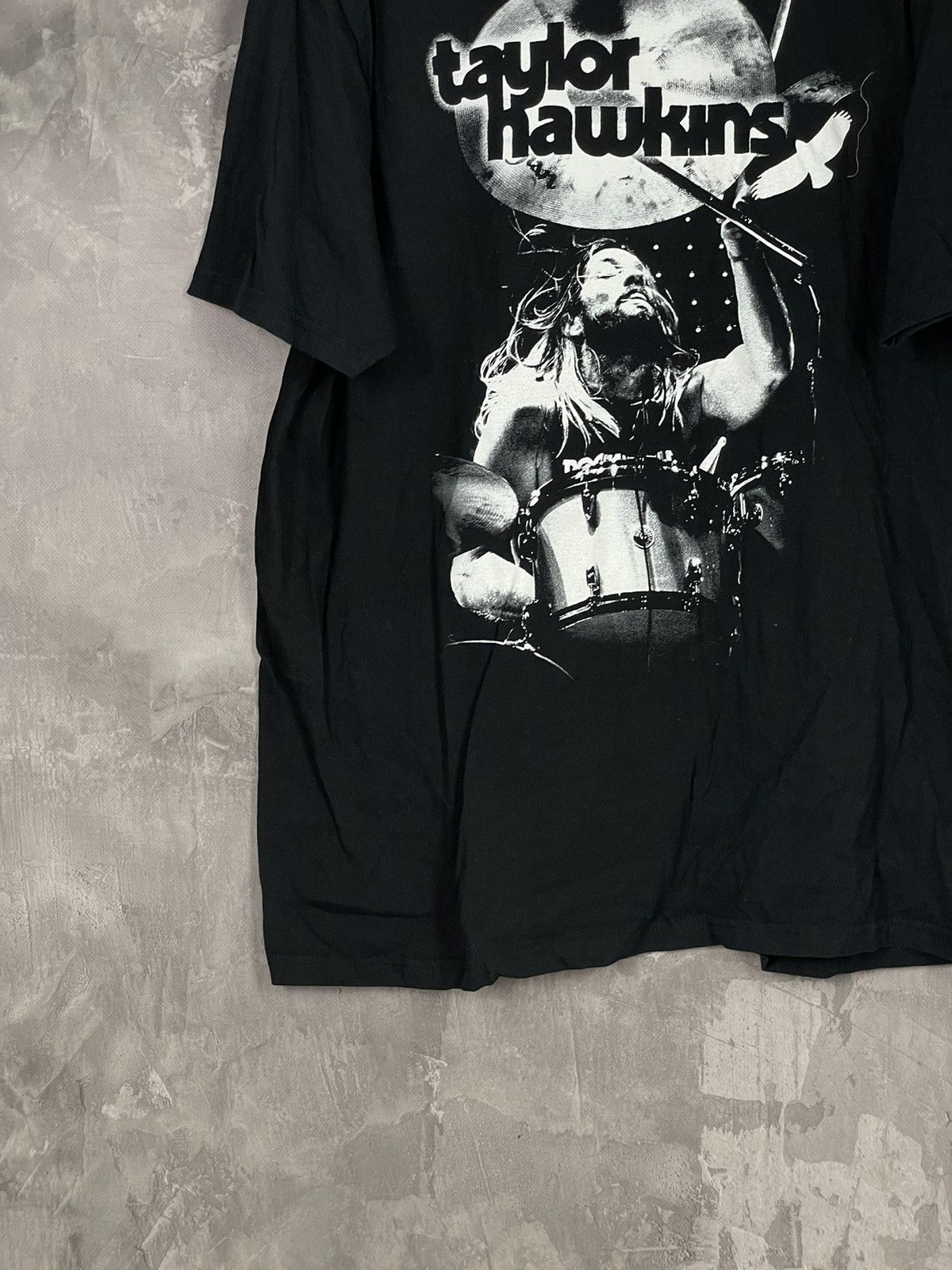 Band Tees × Vintage Taylor Hawkins Print All Over Me Vintage T shirt Size US XL / EU 56 / 4 - 5 Thumbnail