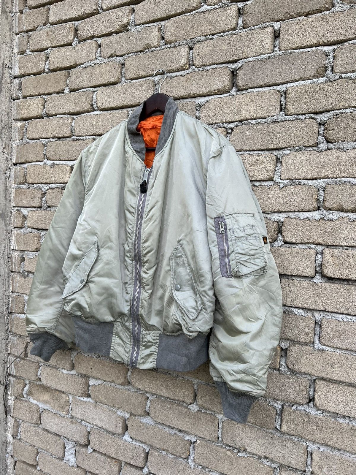 Alpha Industries Alpha Industries MA-1 Bomber Jacket Size US XL / EU 56 / 4 - 4 Thumbnail