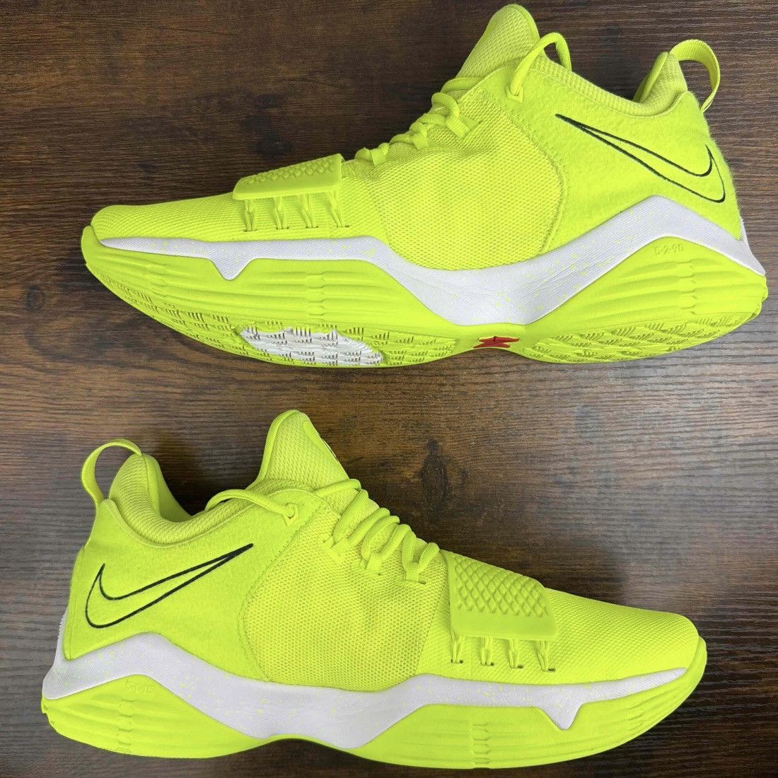 Nike Nike PG 1 Volt Size 13 878627-700 Men Neon Green Basketball Size US 13 / EU 46 - 4 Thumbnail