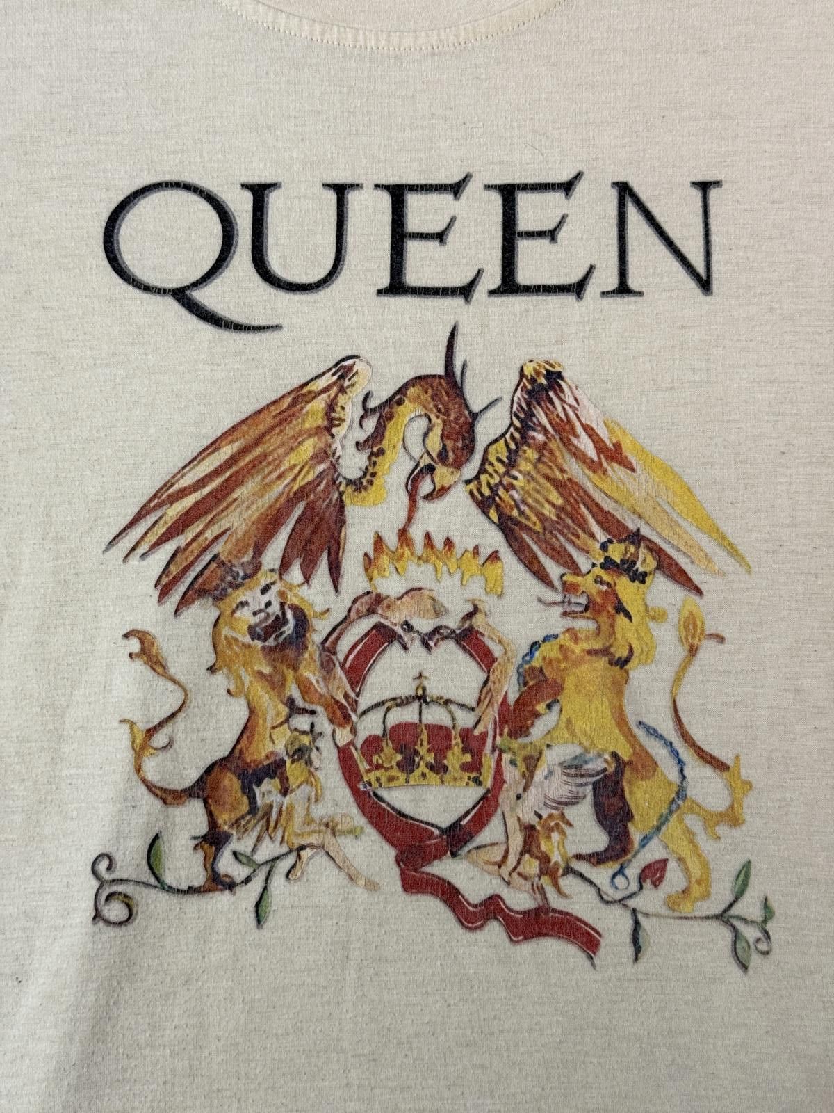Designer Queen Band Logo Crest T-shirt Tan T-shirt XS Size US XS / EU 42 / 0 - 2 Thumbnail