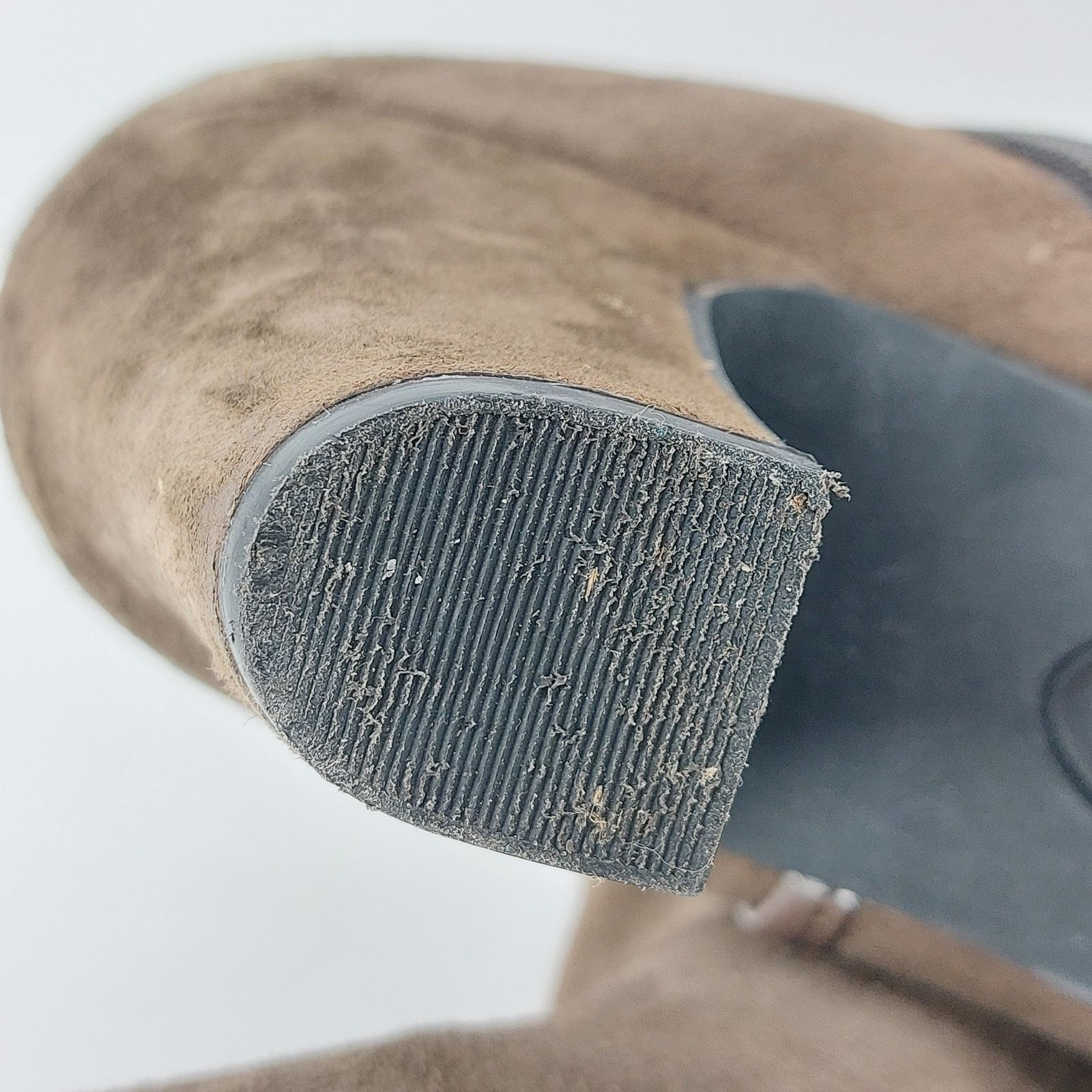 Other Sofft Womens Booties Suede Ankle Brown Heel Zipper 8.5M Size US 8.5 / EU 41-42 - 9 Thumbnail