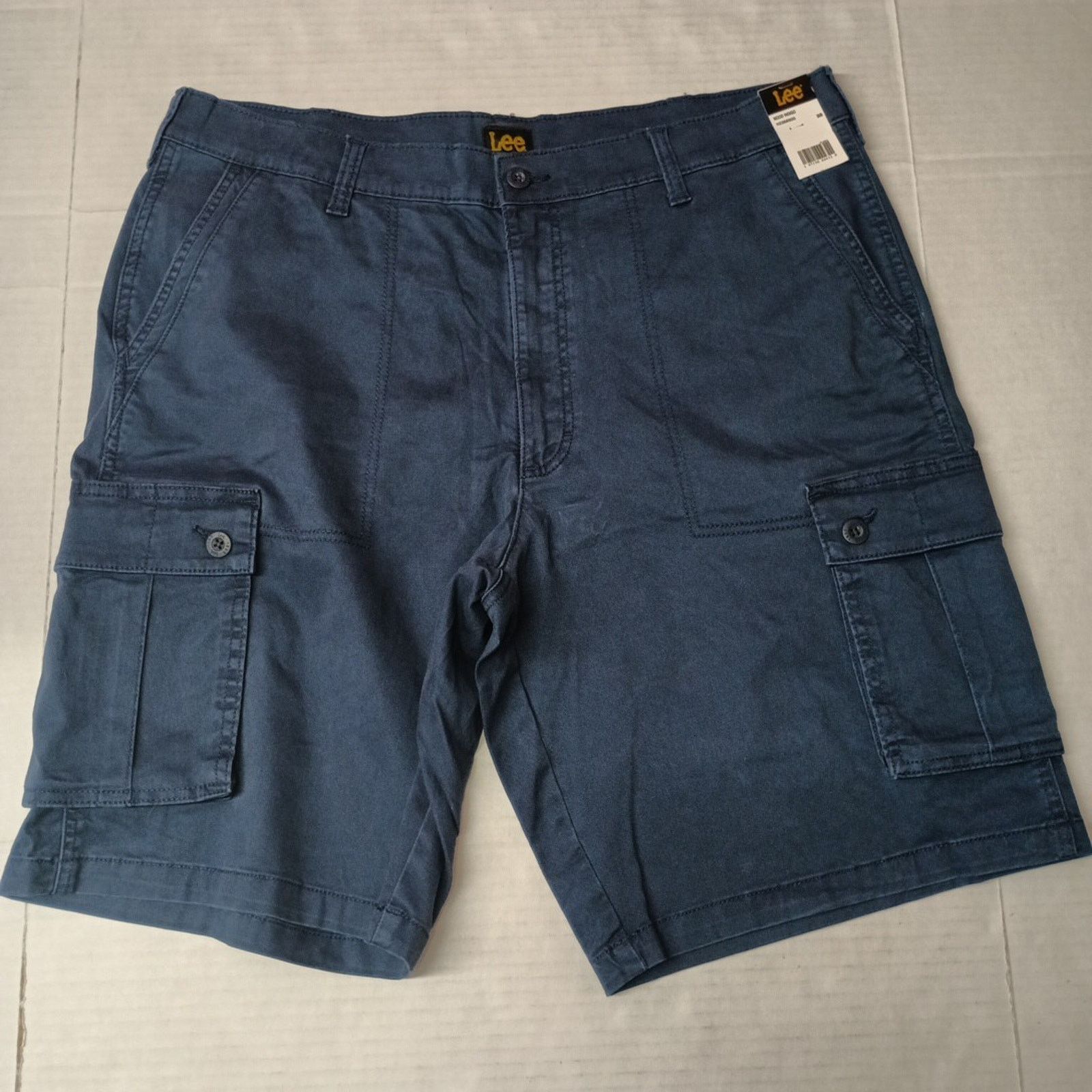 Lee Lee Cargo Shorts Men's Size 38 Blue 11" Inseam Relaxed Fit Size US 38 / EU 54 - 1 Thumbnail