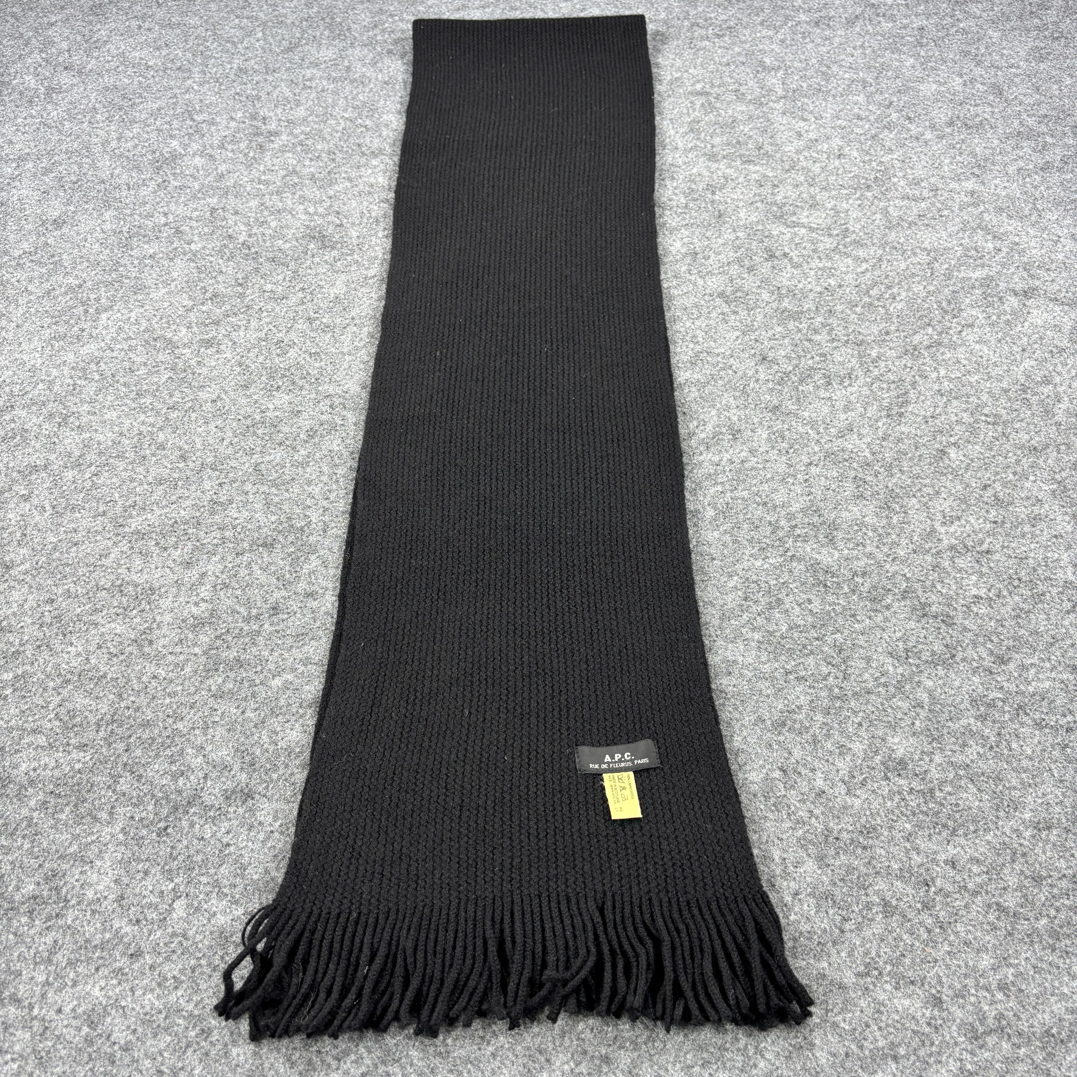 A.P.C. A.P.C Scarf / Muffler / Neckwear K066 Size ONE SIZE - 1 Thumbnail