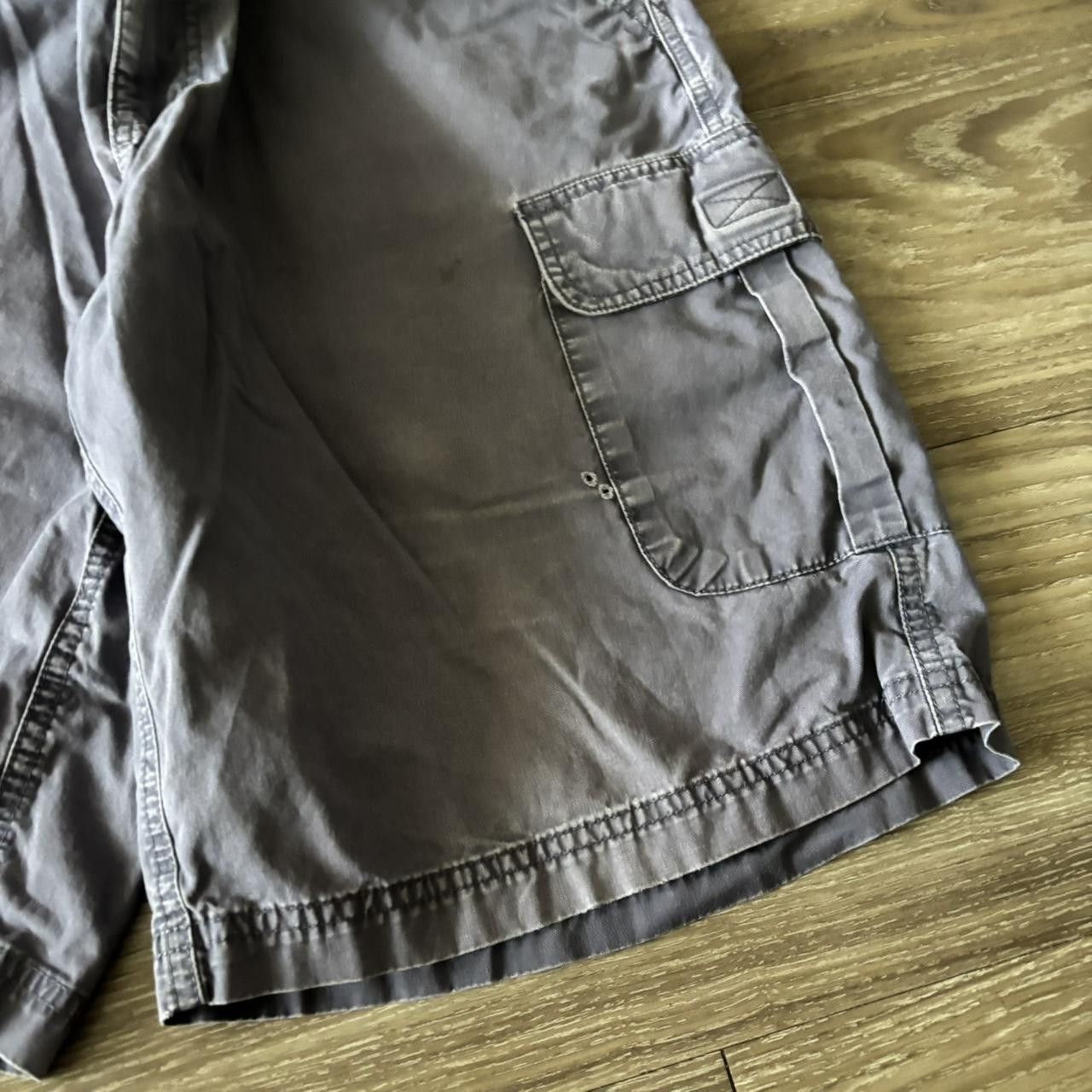 Vintage Crazy Vintage Y2K/2000s Baggy Faded Grey Skater Style Cargo Shorts! Size 36 Size US 36 / EU 52 - 4 Thumbnail