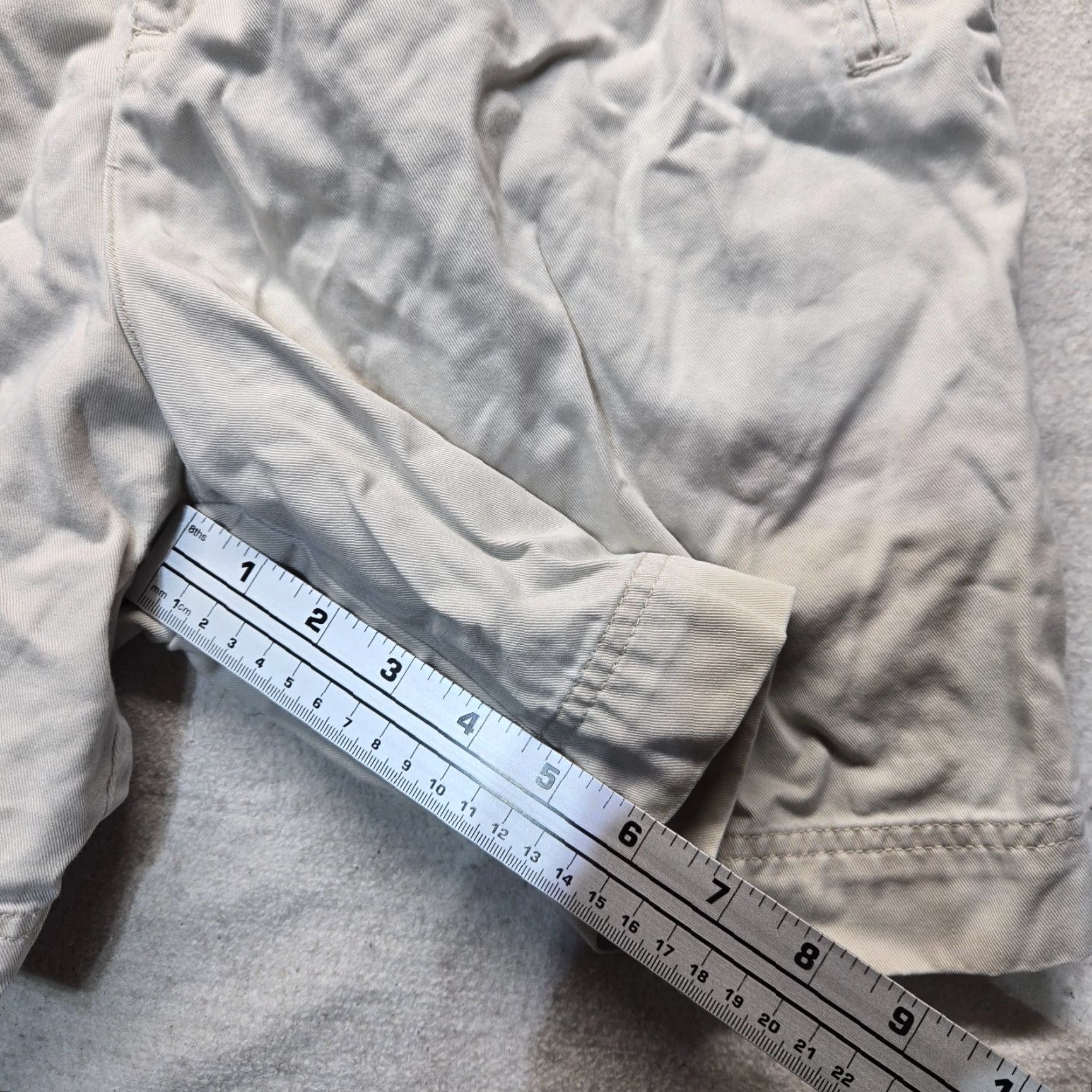 Liz Claiborne Liz Claiborne White Shorts 100% Cotton Adult Women Size 10 Solid Cotton Chino Shorts Womens Size 32" / US 10 / IT 46 - 6 Thumbnail
