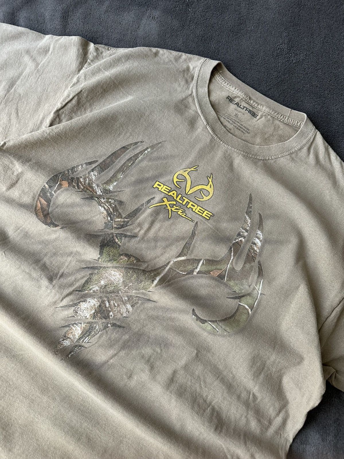 Realtree × Vintage Vintage RealTree T Shirt Tee Tribal XL Size US XL / EU 56 / 4 - 5 Thumbnail
