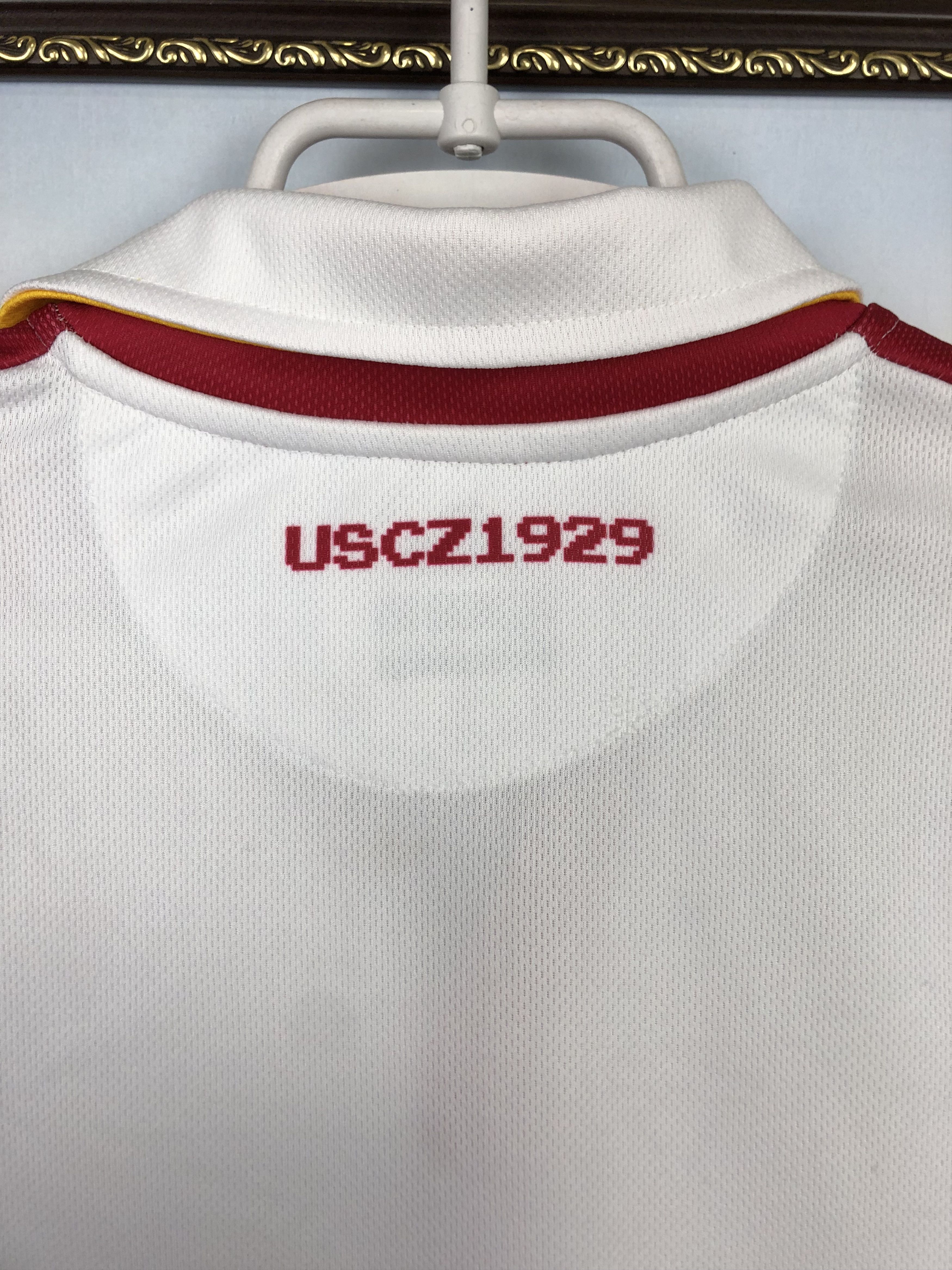 Vintage Catanzaro 1929 football shirt Soccer Jersey Maglia Tee Hype Size US XS / EU 42 / 0 - 15 Thumbnail