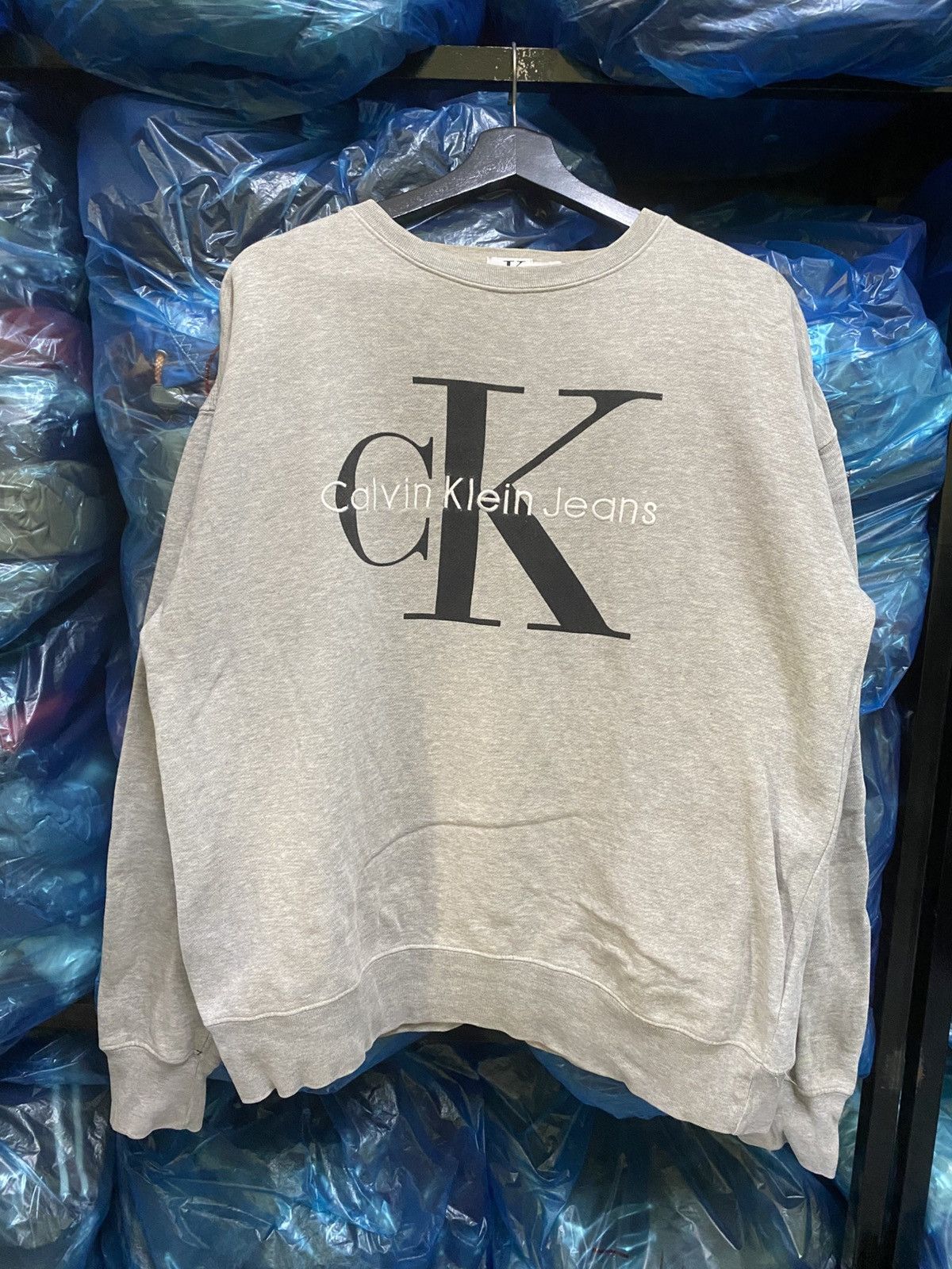 Calvin Klein Calvin Klein Jeans Grey Logo Crewneck Sweatshirt 100% Cotton Size US M / EU 48-50 / 2 - 1 Thumbnail