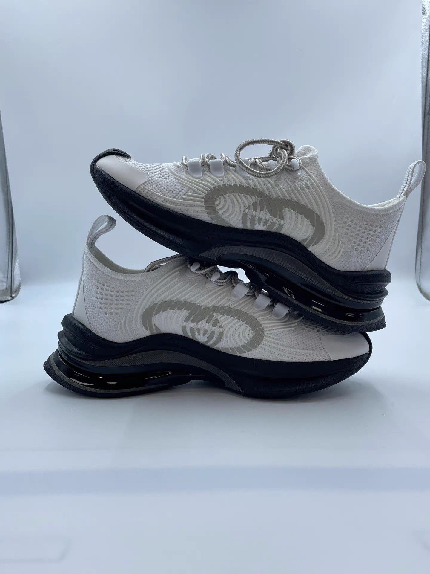 Gucci GUCCI RUN Low-Top Casual Shoes K2 Size US 4.5 / IT 34.5 - 4 Thumbnail