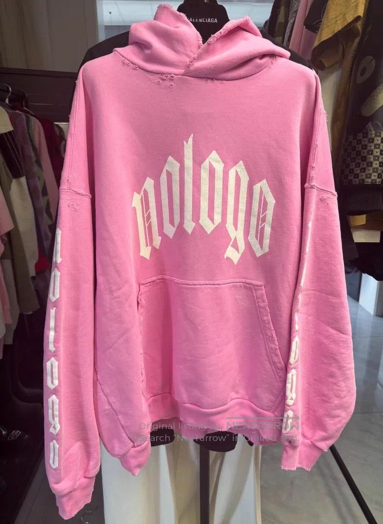 Balenciaga Balenciaga New Year Series Pink Hoodie Size US S / EU 44-46 / 1 - 2 Thumbnail