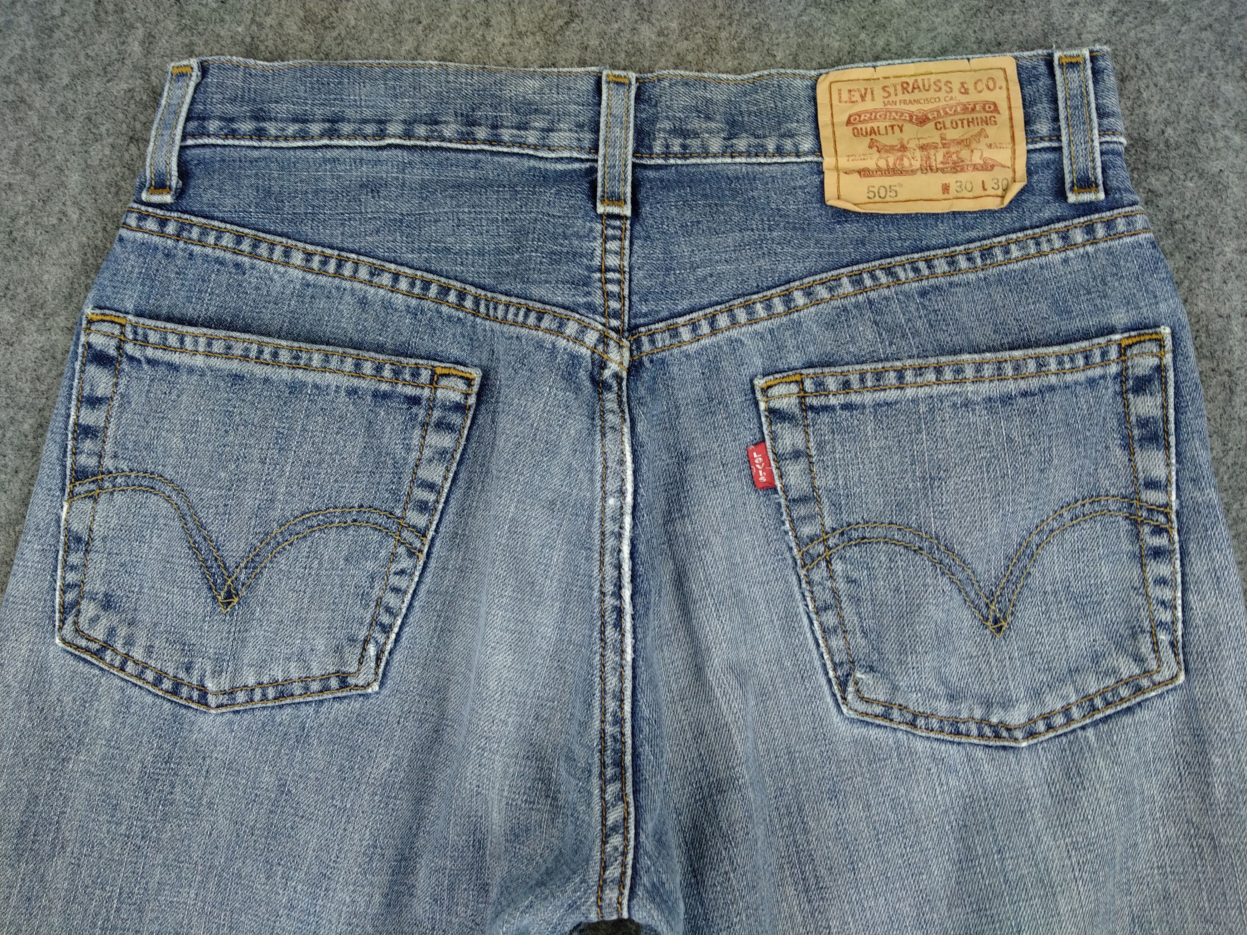 Levi's Blue Faded Vintage Levi's 505 Jeans 30x30 Denim -JN974 Size US 30 / EU 46 - 4 Thumbnail