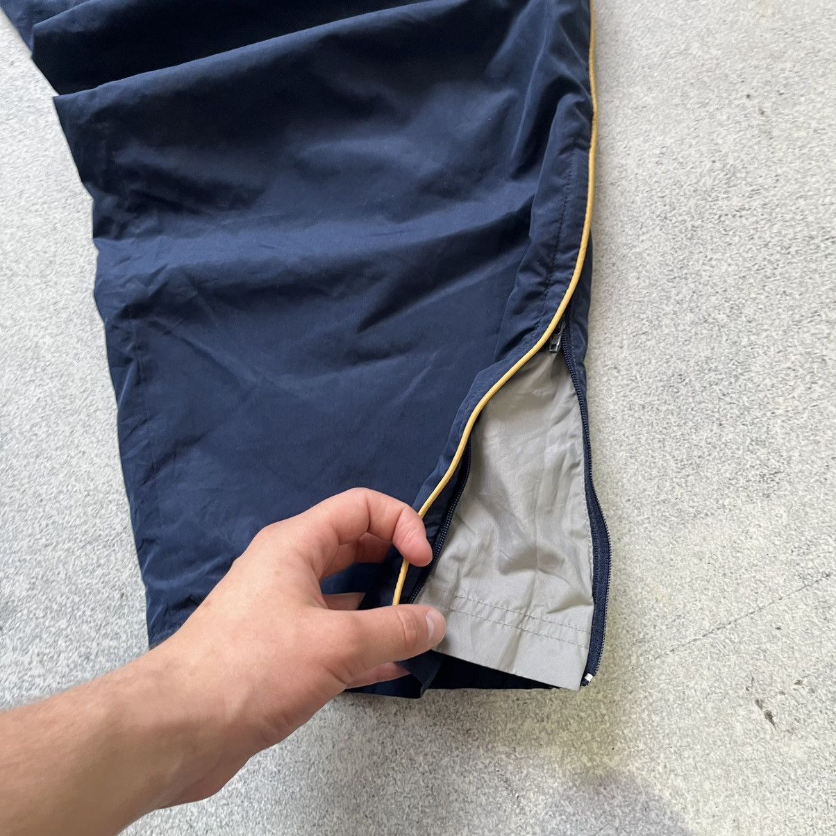 Nike Vintage Y2K Baggy Nylon Nike Track Pants Size US 34 / EU 50 - 5 Thumbnail