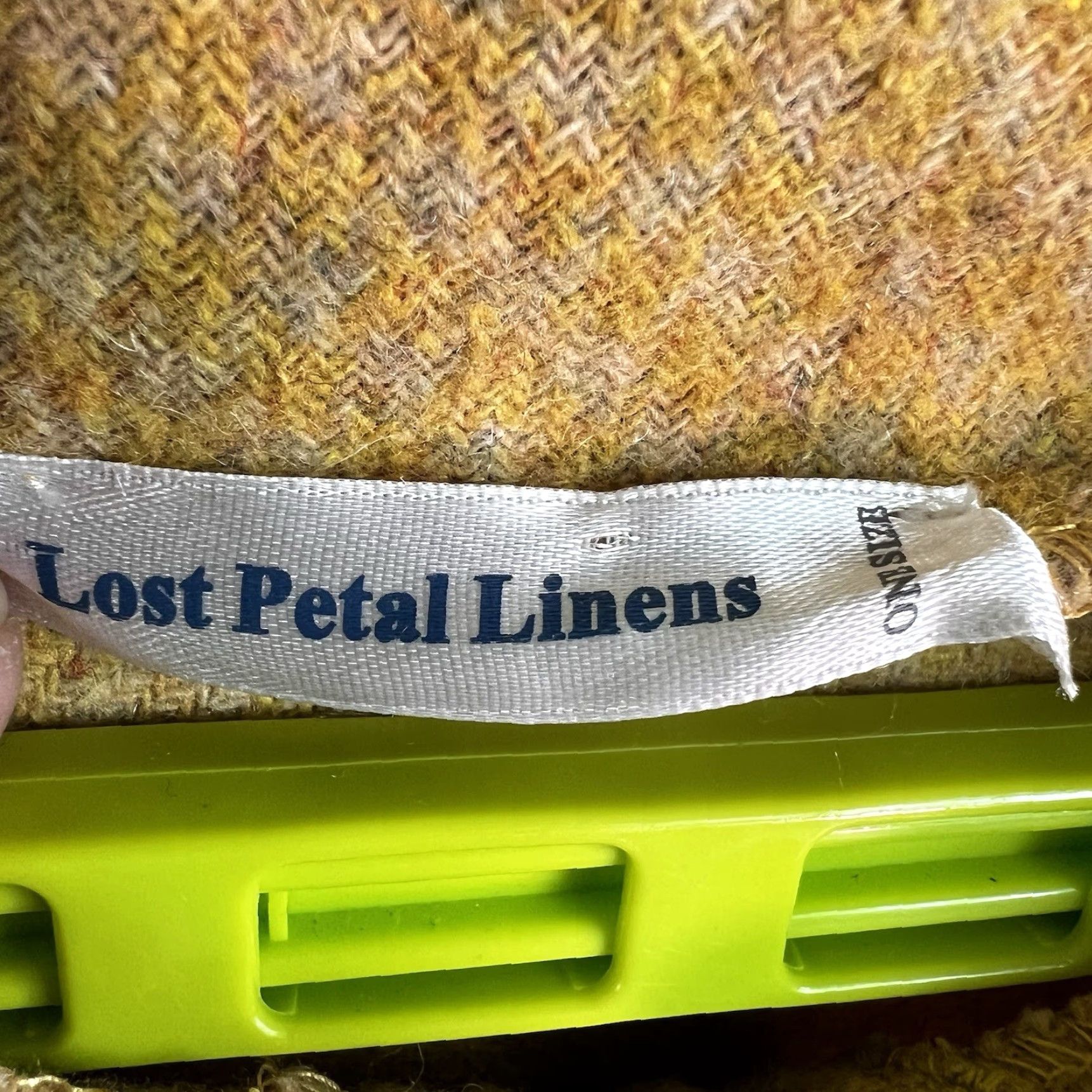 Vintage Lost Petal Linens Wool Blend Oversized Zip Poncho Vest Womens One Size Gold Size ONE SIZE - 5 Thumbnail
