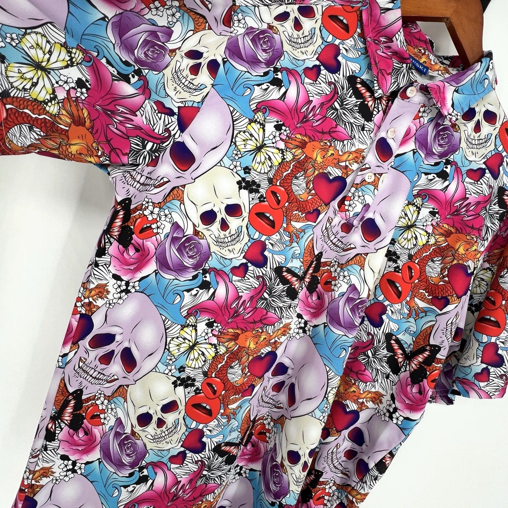 Vintage HRESKI Polo Golf Shirt Mens Size M Pink Graphic Print Skulls Roses Dragon Size US M / EU 48-50 / 2 - 5 Thumbnail