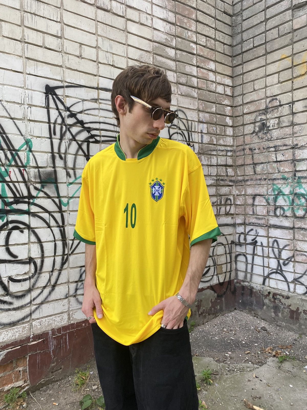 Vintage Blokecore Vintage Brazil #10 RONALDINHO Soccer Jersey Size US XXL / EU 58 / 5 - 14 Thumbnail