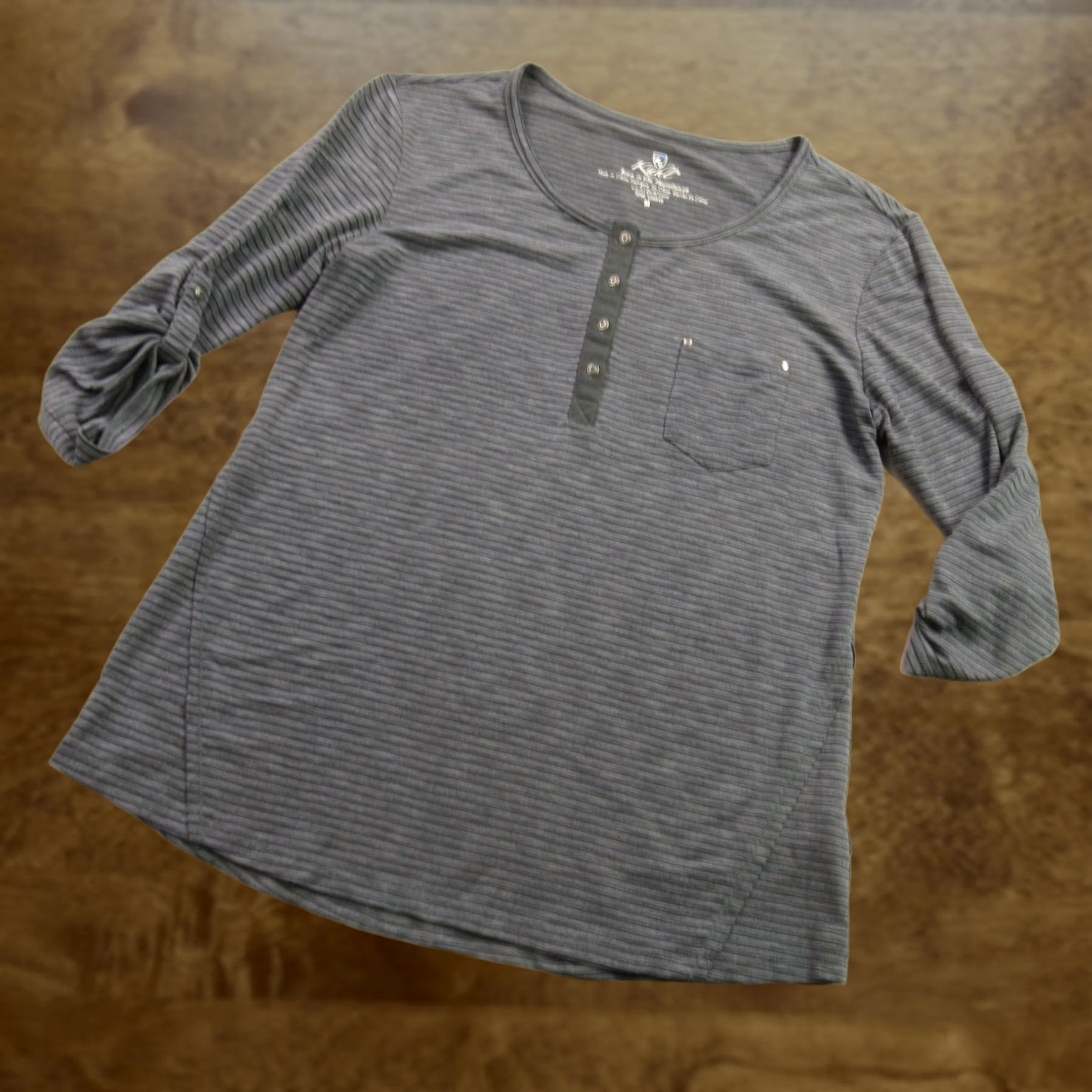 Vintage Kuhl Shirt Womens Medium 3/4 Sleeve Stripes Gray Outdoor Lightweight Crew Neck Shirt Size M / US 6-8 / IT 42-44 - 1 Thumbnail